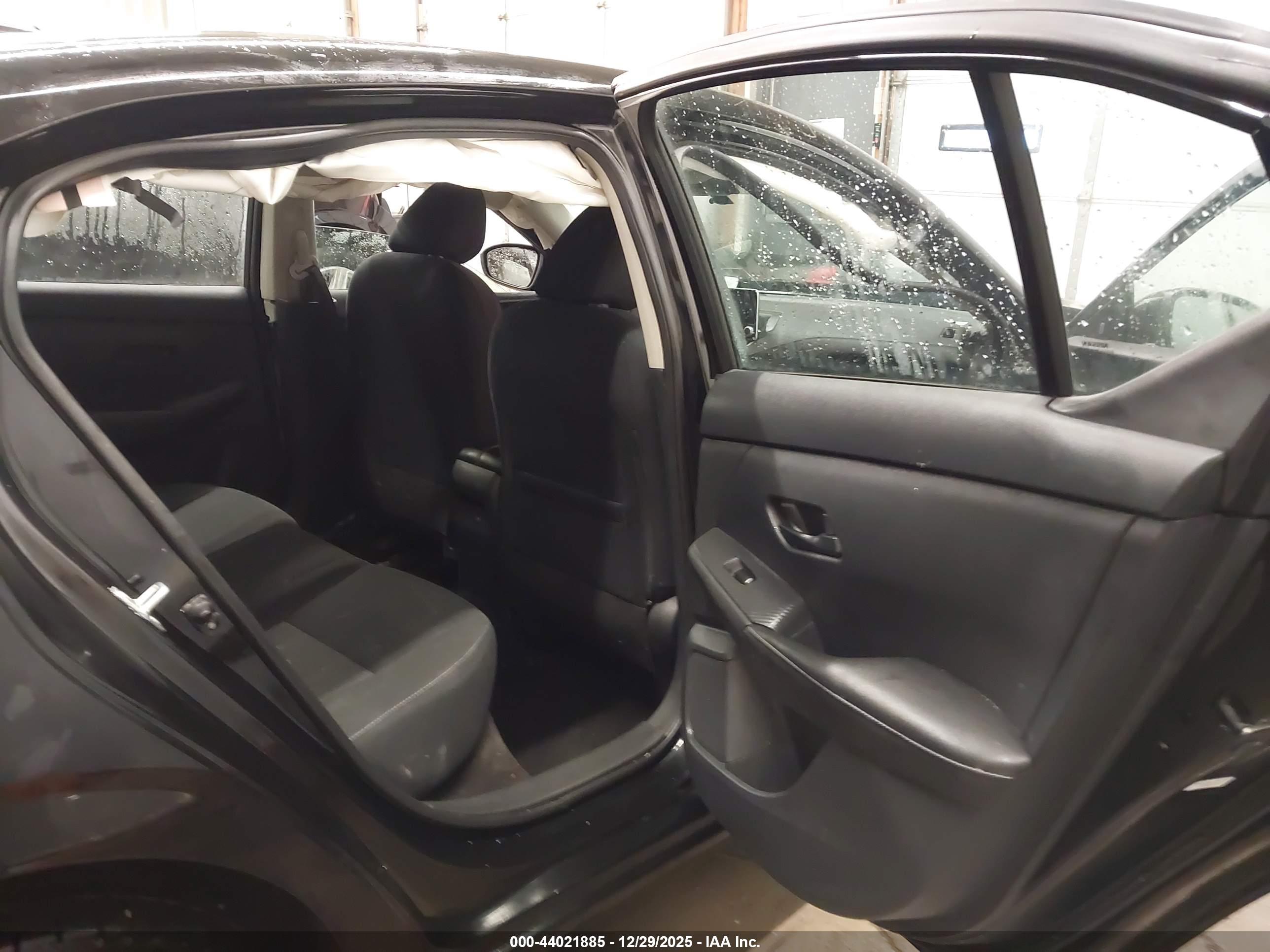 NISSAN SENTRA image 8