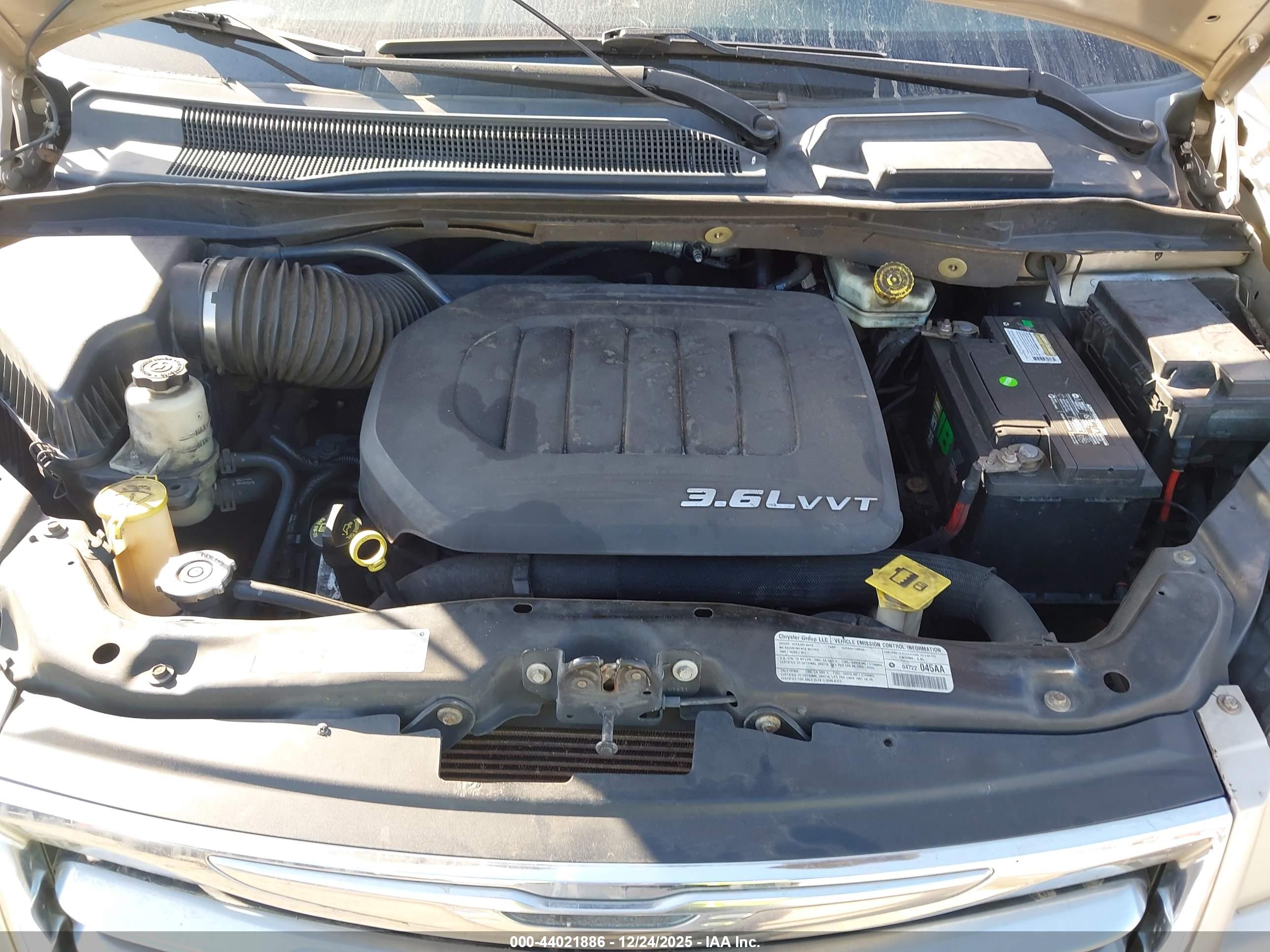 CHRYSLER TOWN image 10