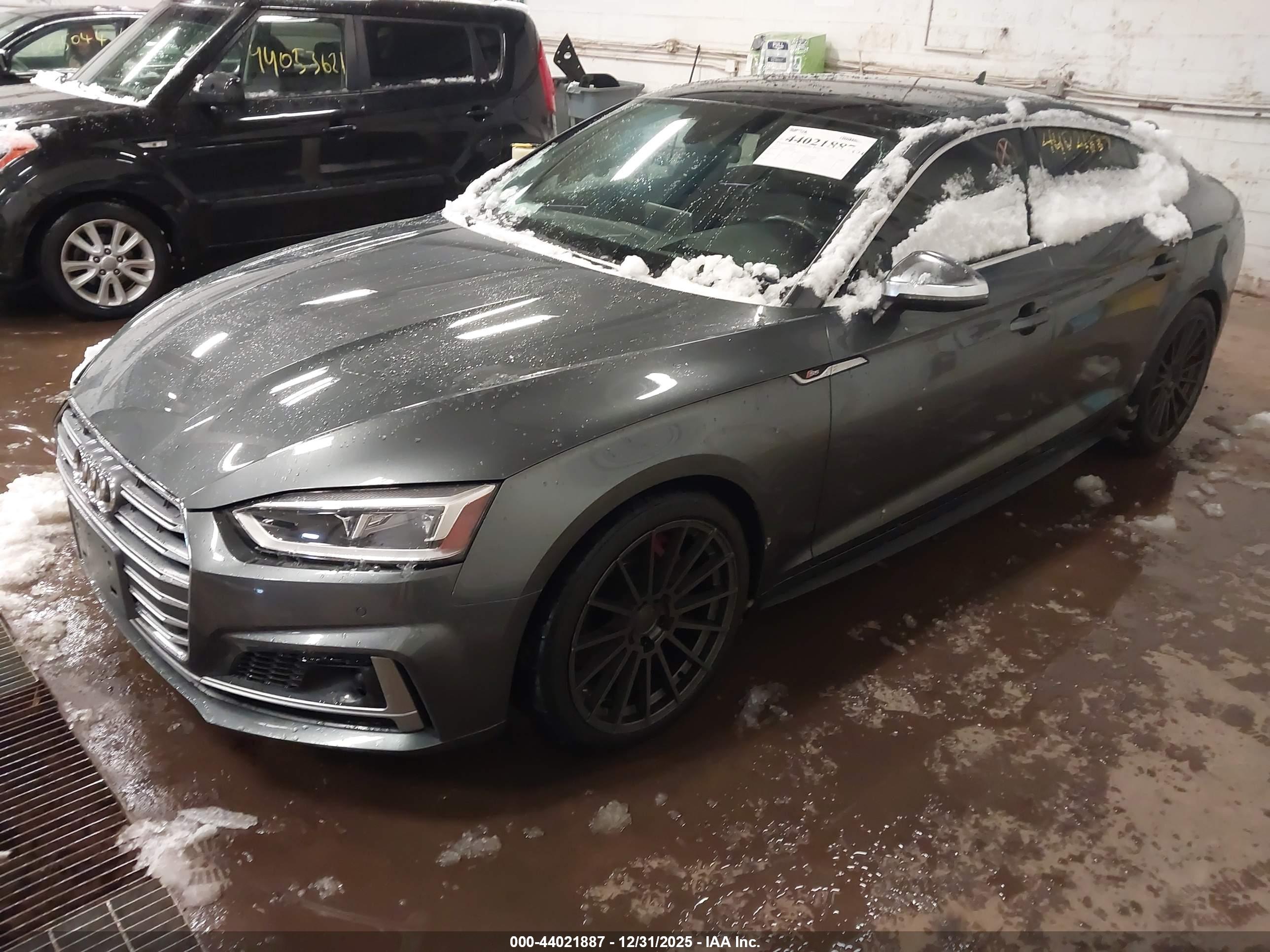 AUDI S5 image 2