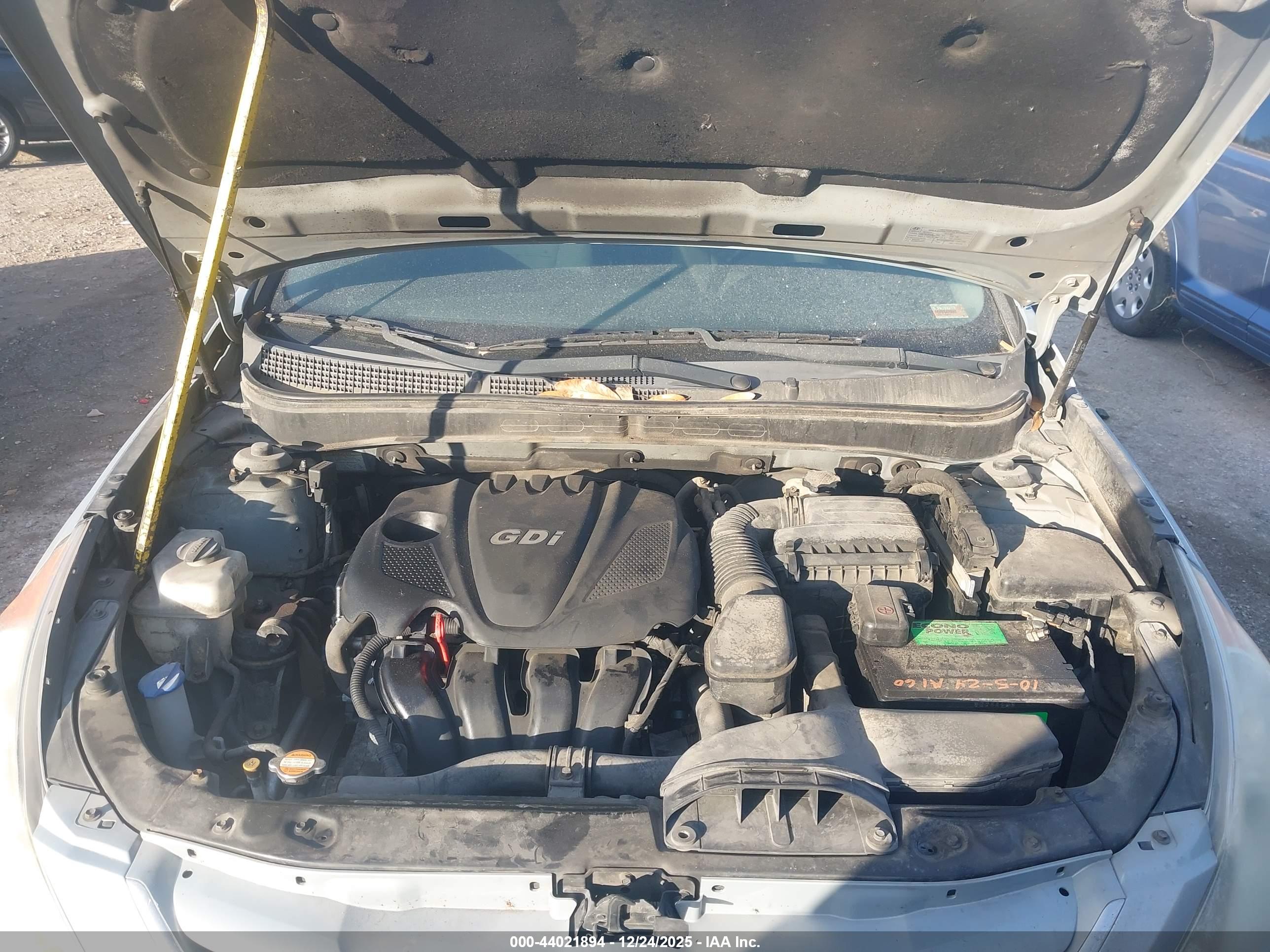 HYUNDAI SONATA image 10