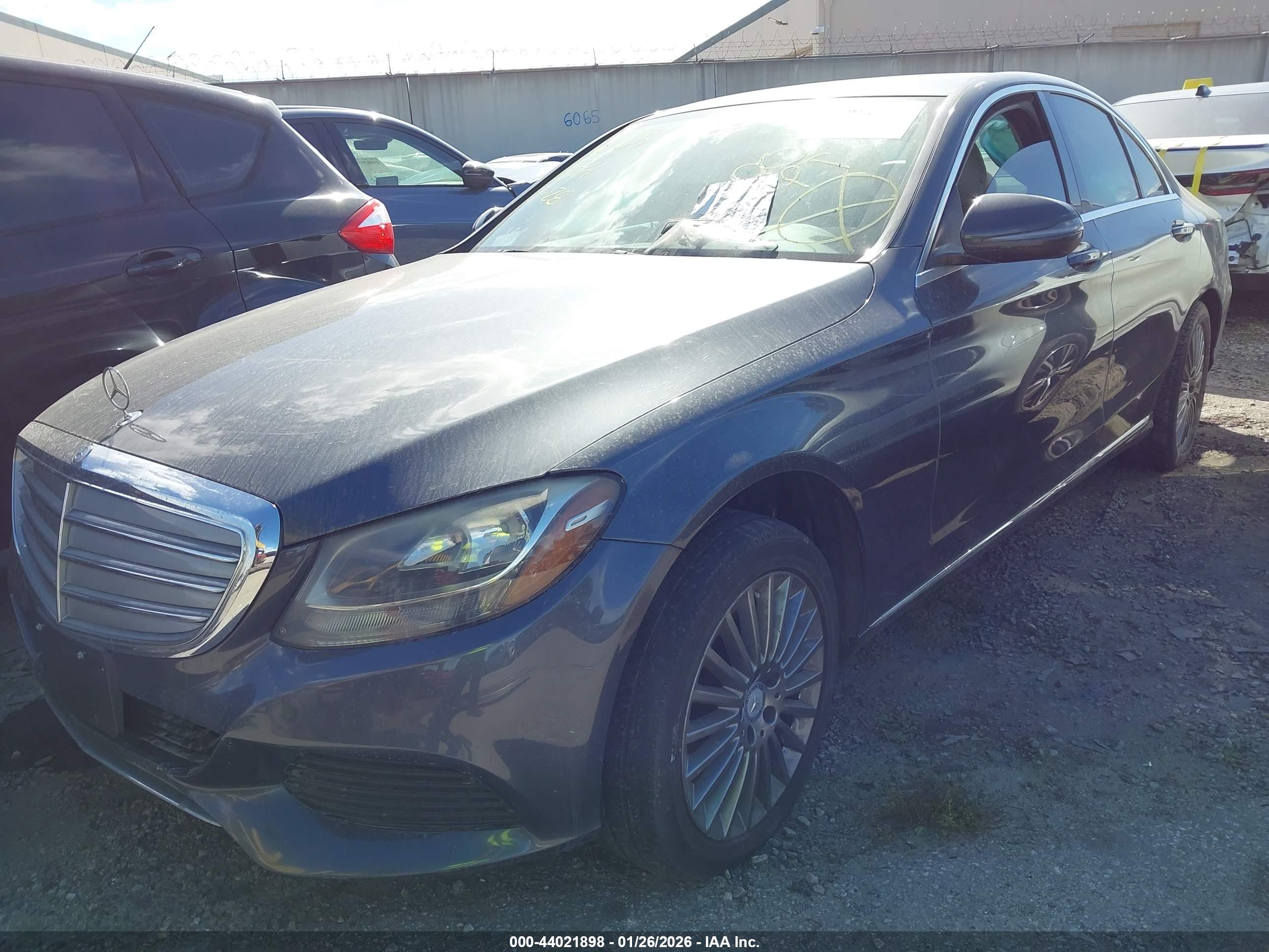 MERCEDES-BENZ C image 2
