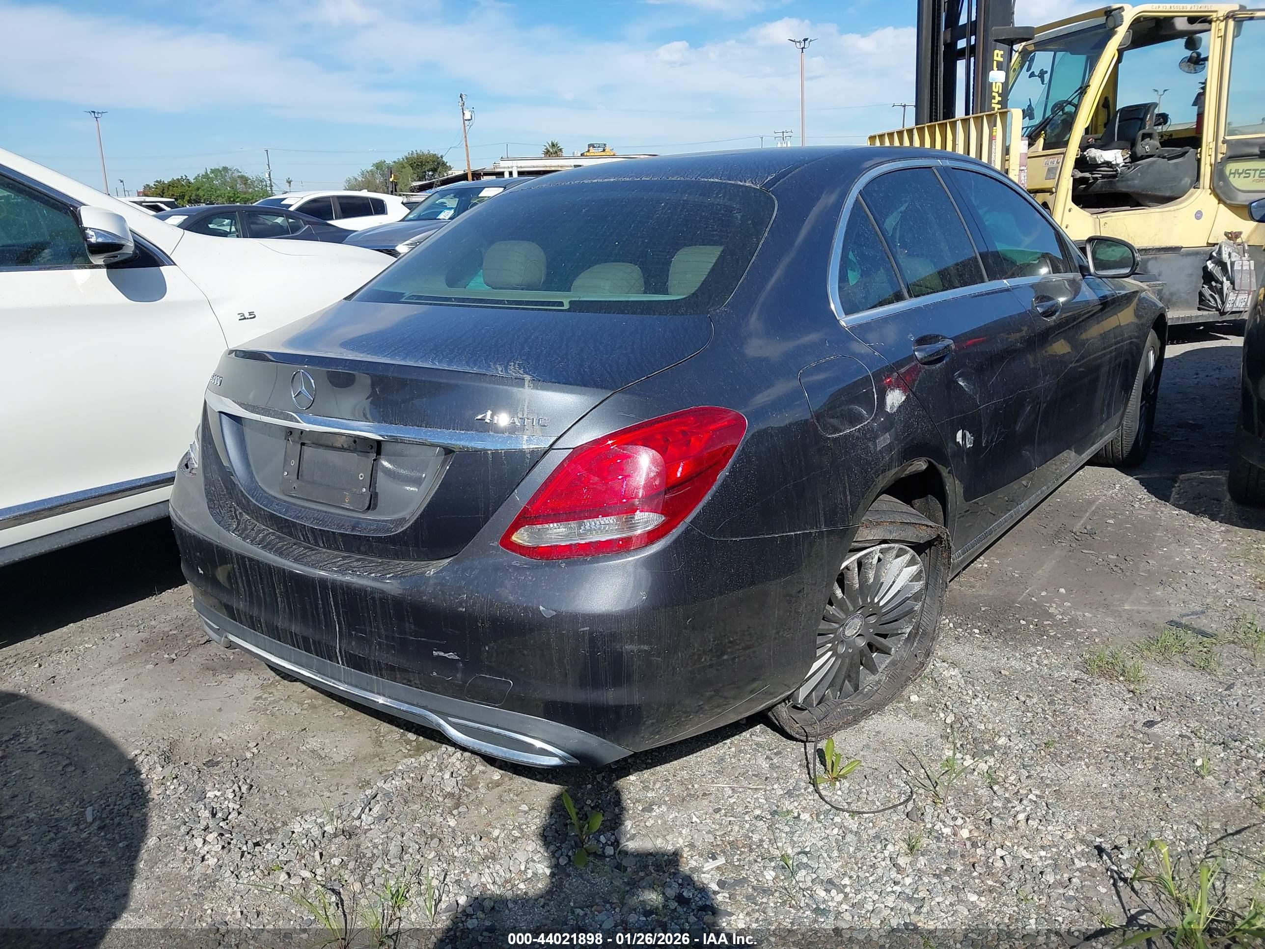 MERCEDES-BENZ C image 4