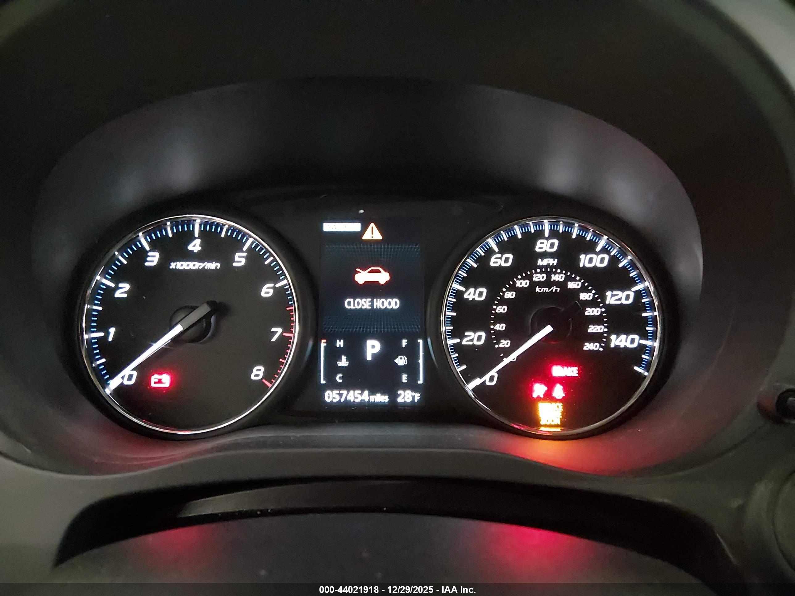 MITSUBISHI OUTLANDER image 7