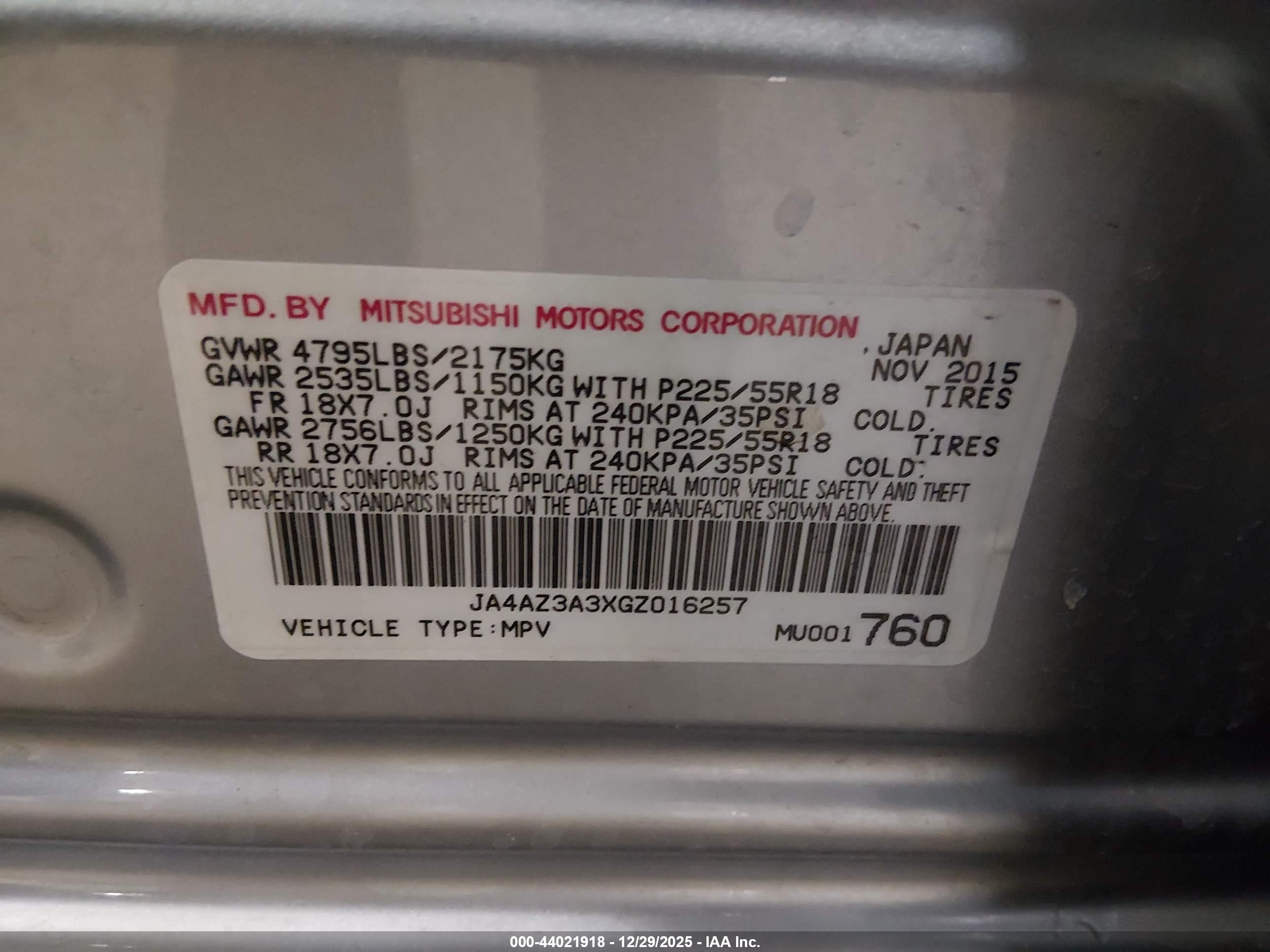 MITSUBISHI OUTLANDER image 9