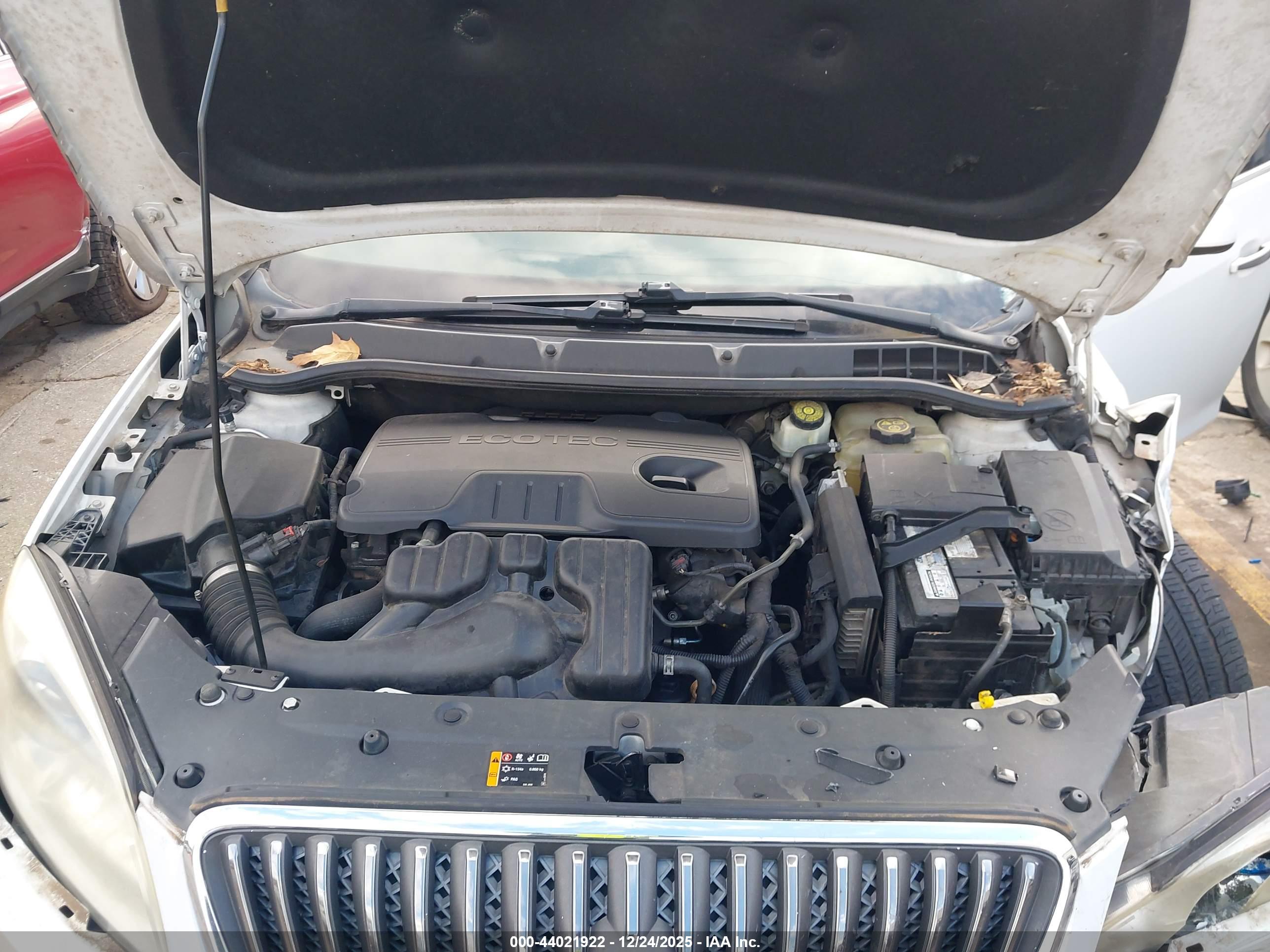 BUICK VERANO image 10