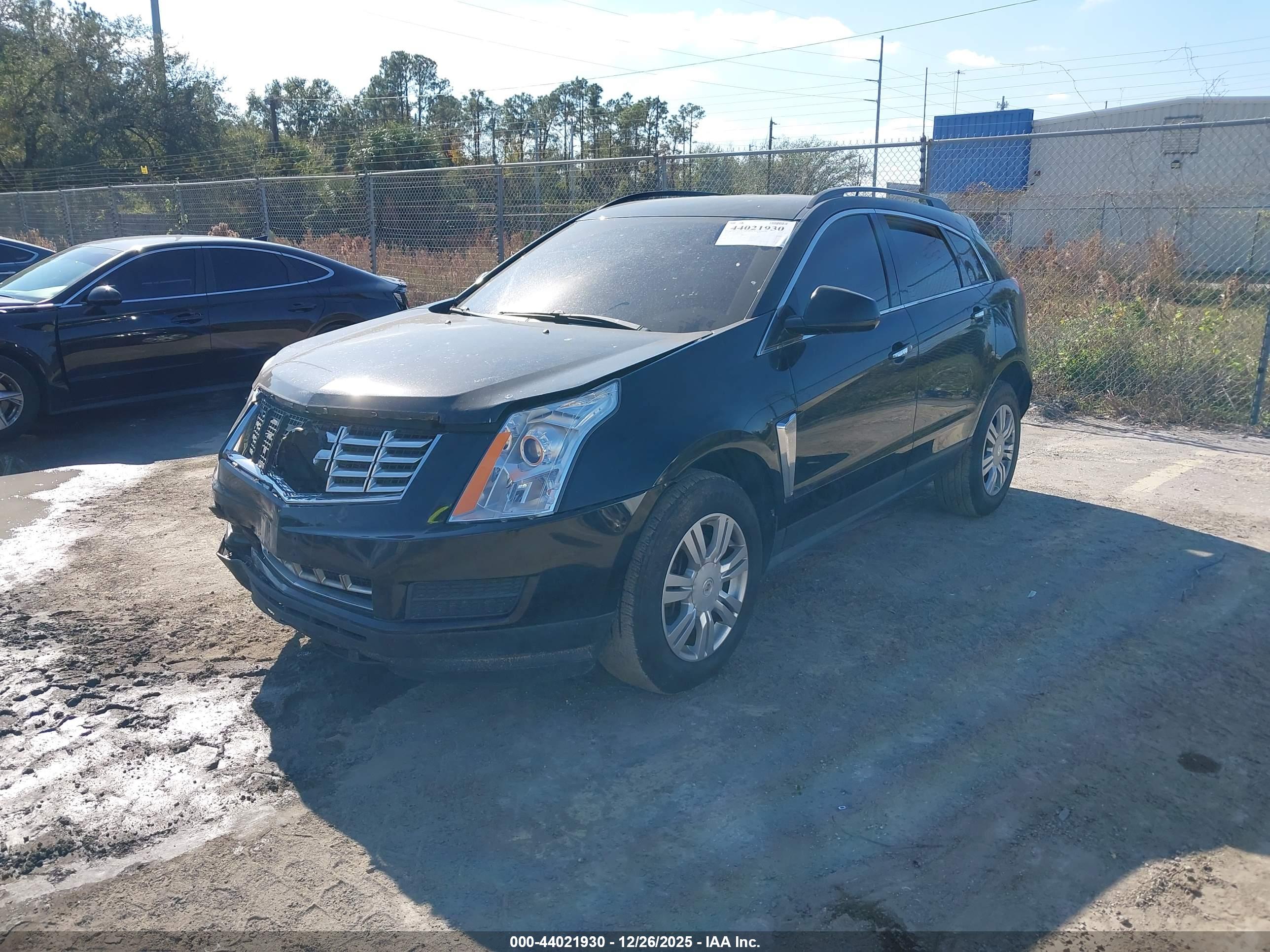 CADILLAC SRX image 2