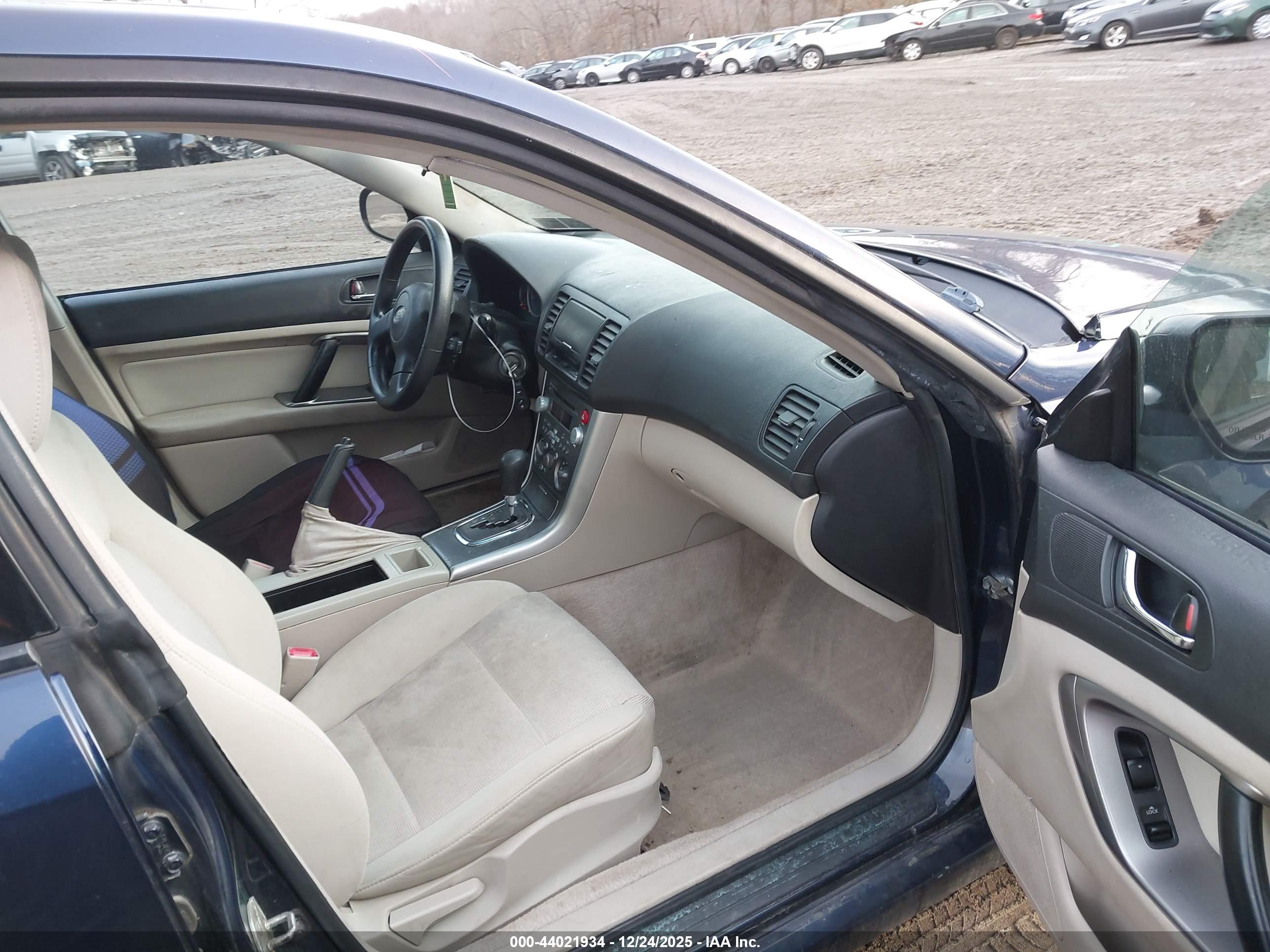 SUBARU LEGACY image 5
