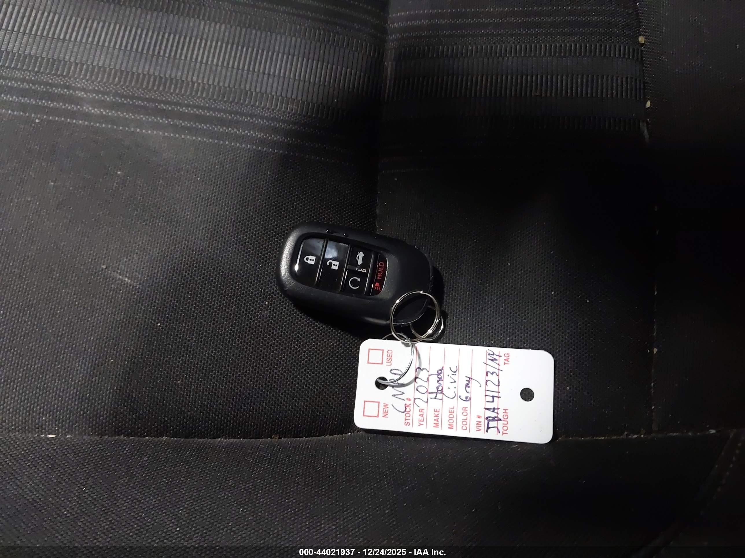 HONDA CIVIC image 11