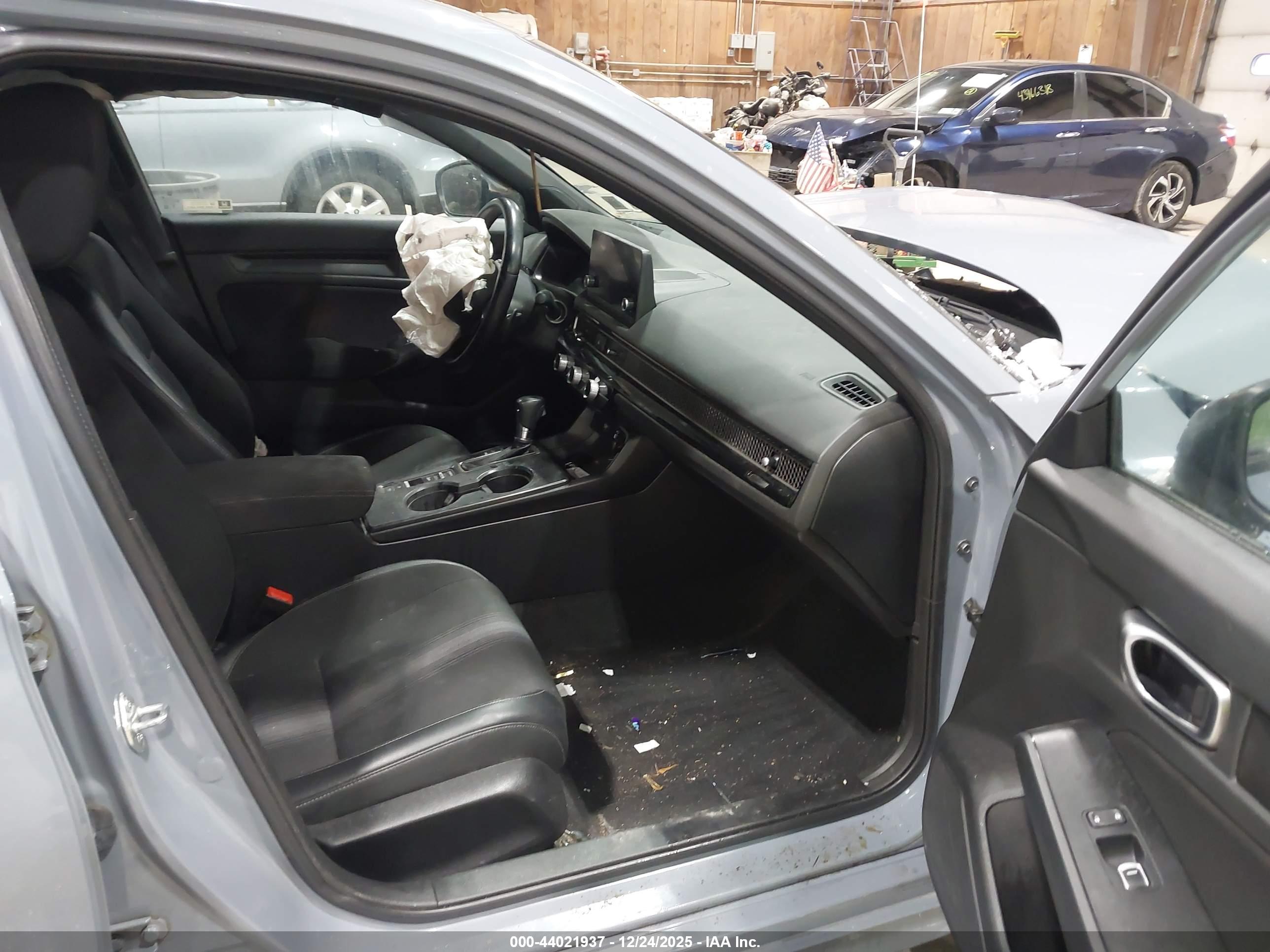 HONDA CIVIC image 5