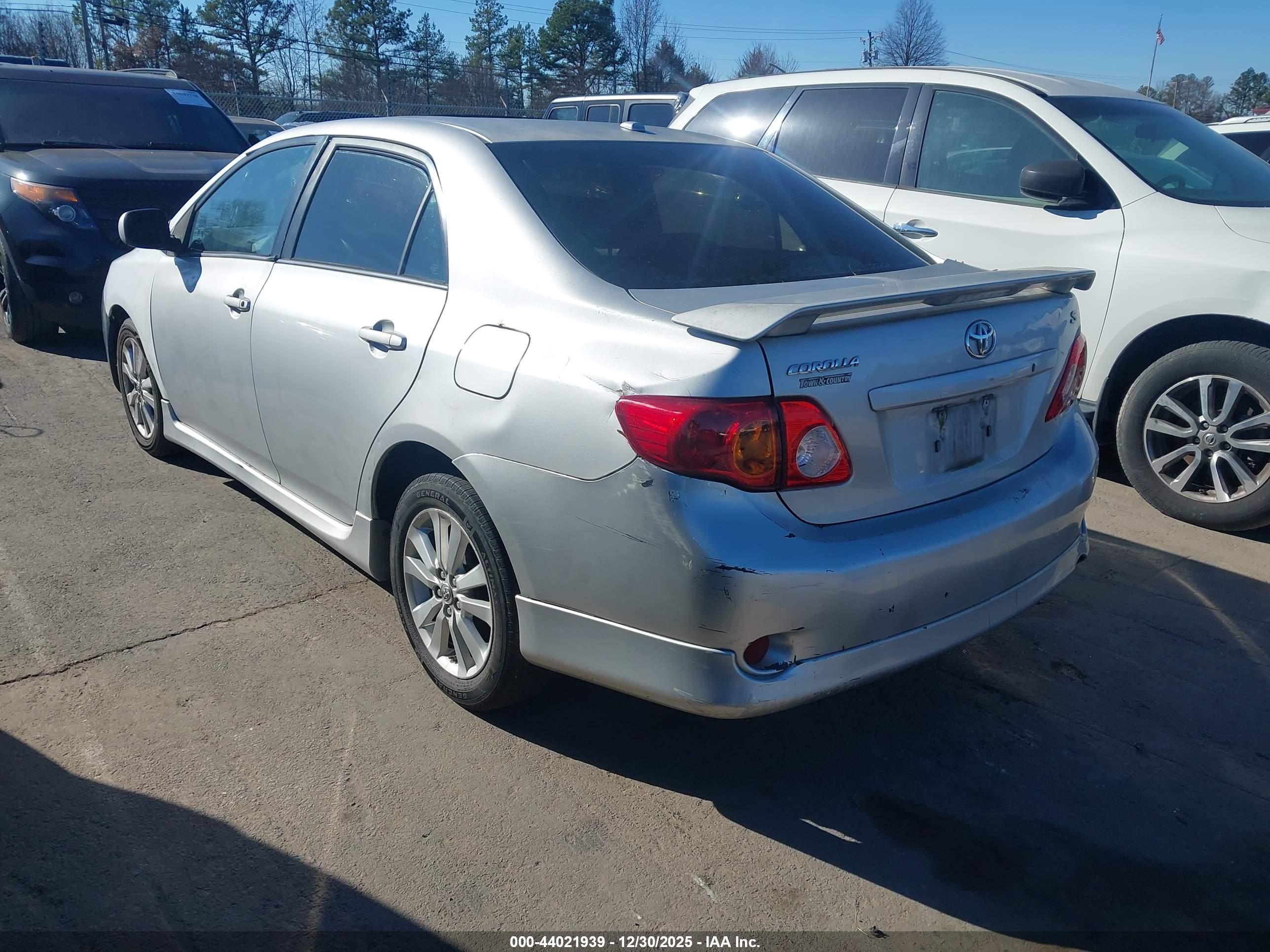TOYOTA COROLLA image 3