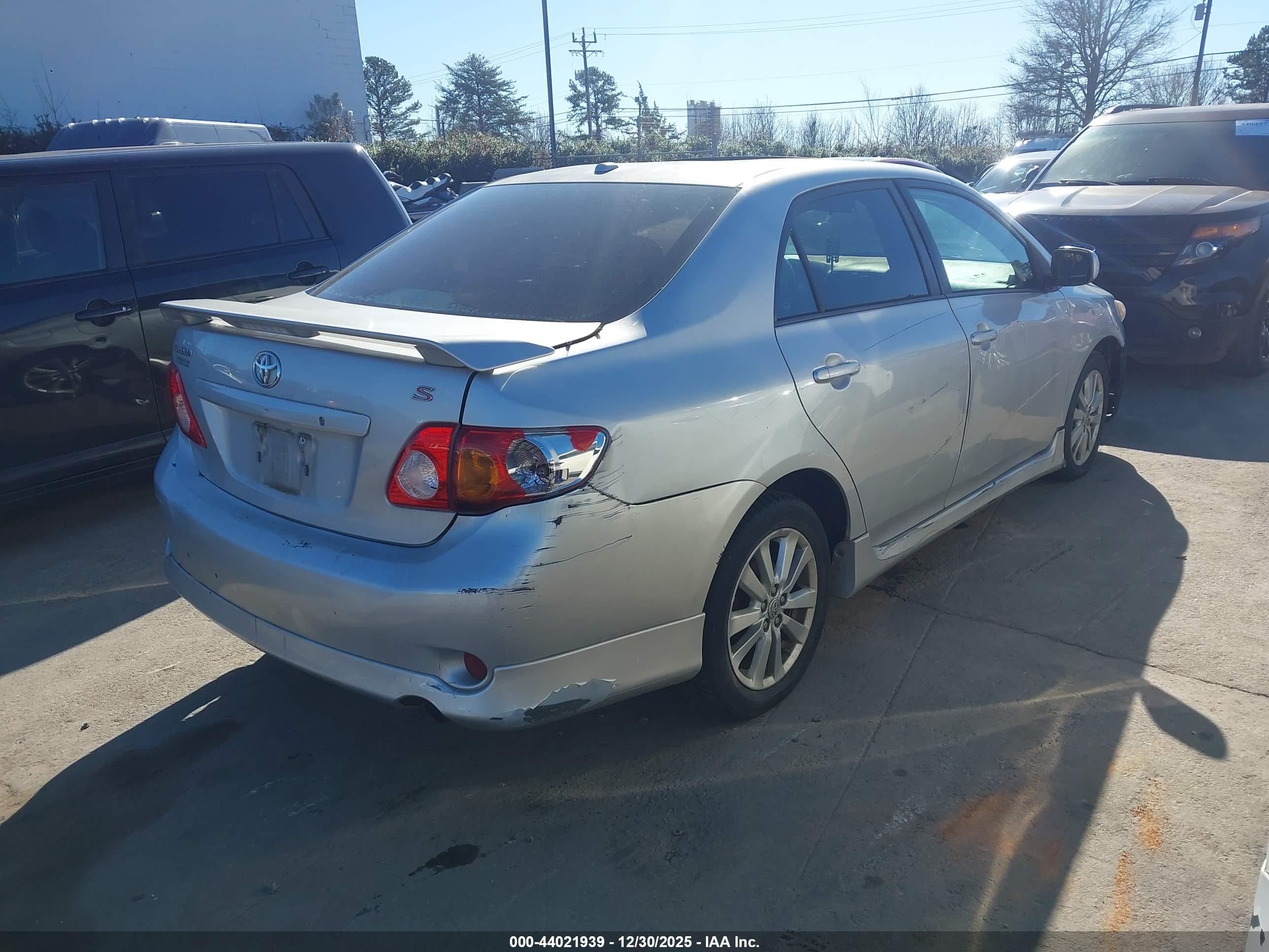 TOYOTA COROLLA image 4