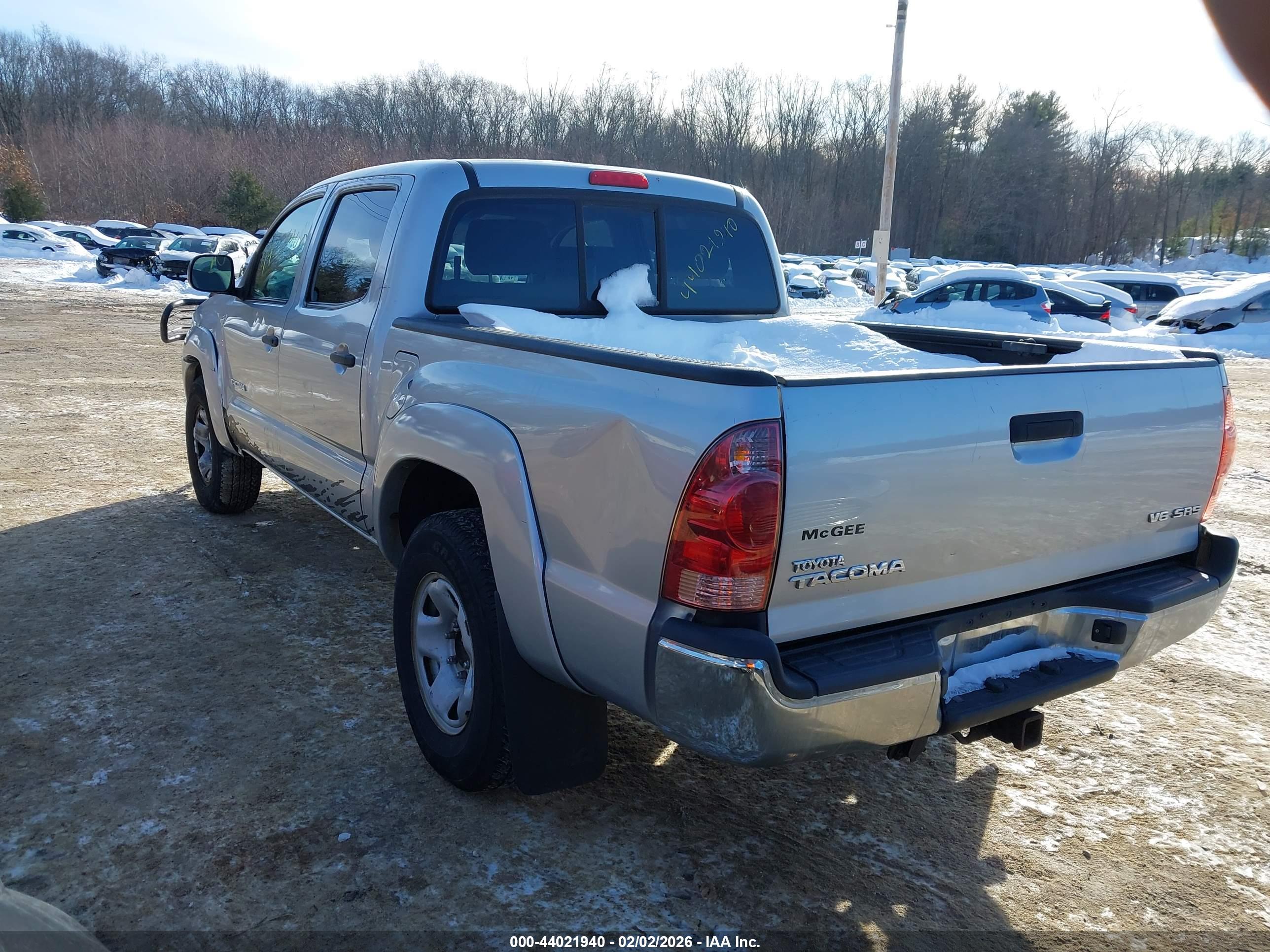TOYOTA TACOMA image 3