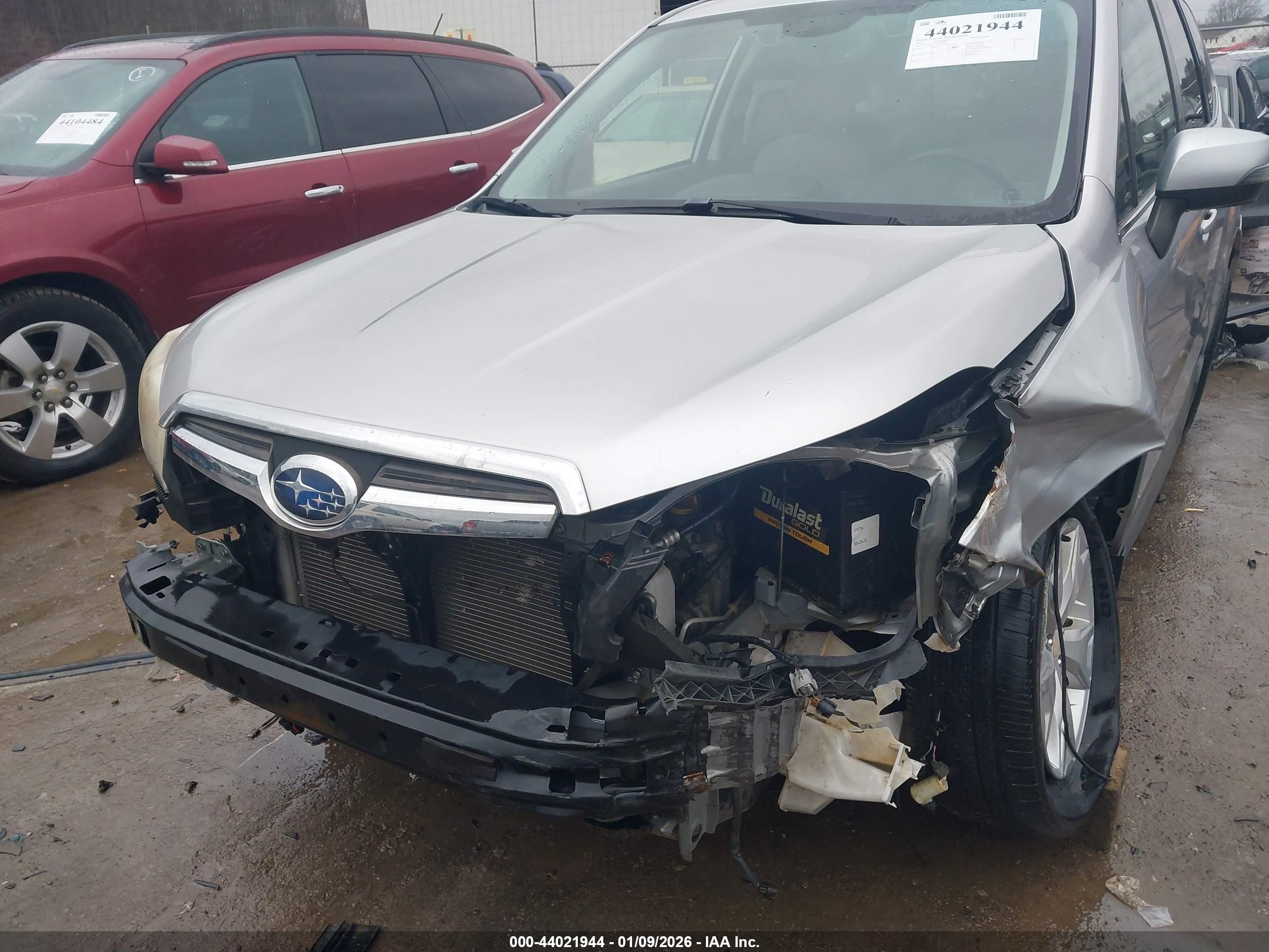 SUBARU FORESTER image 6