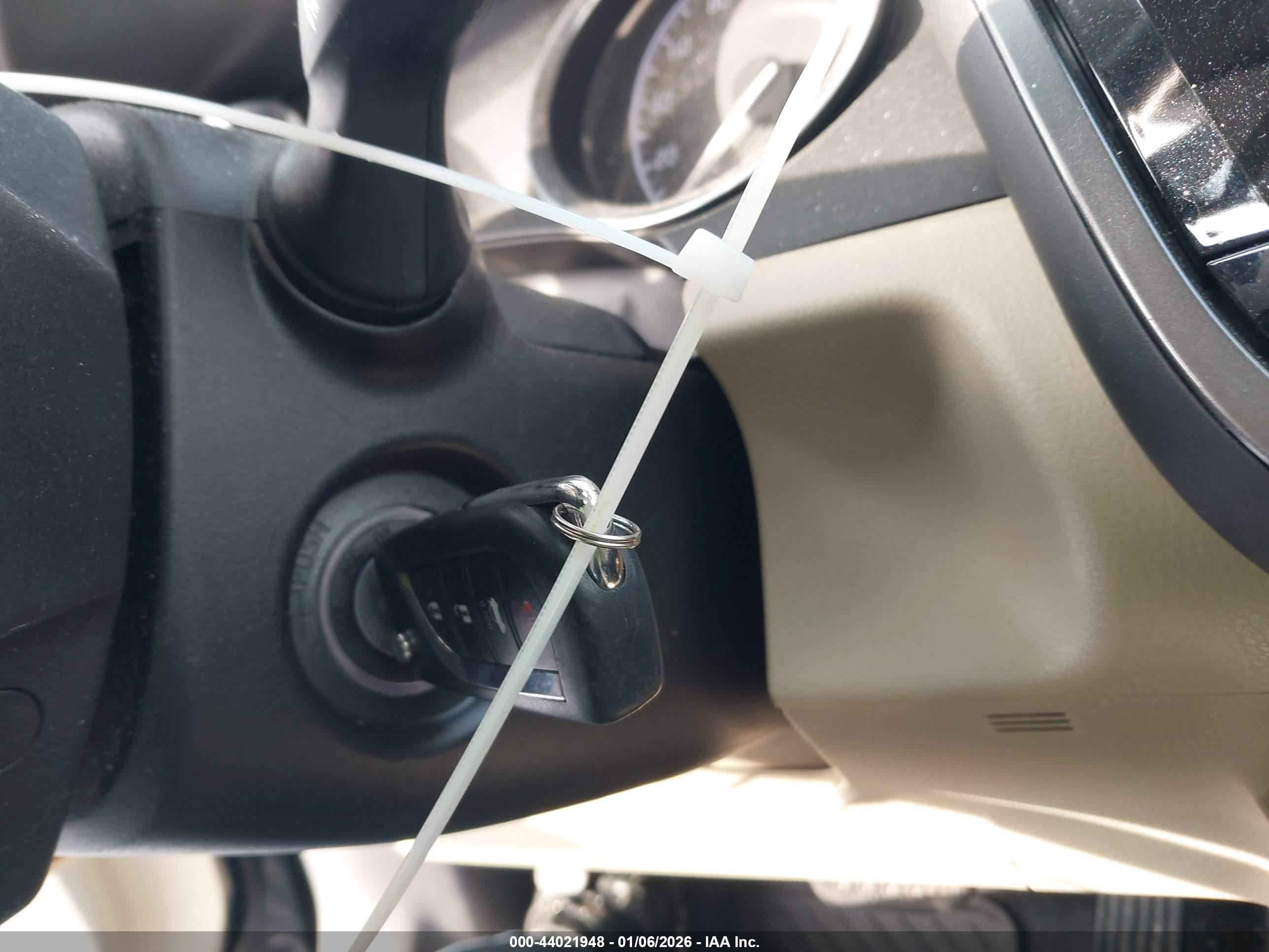 TOYOTA CAMRY image 11