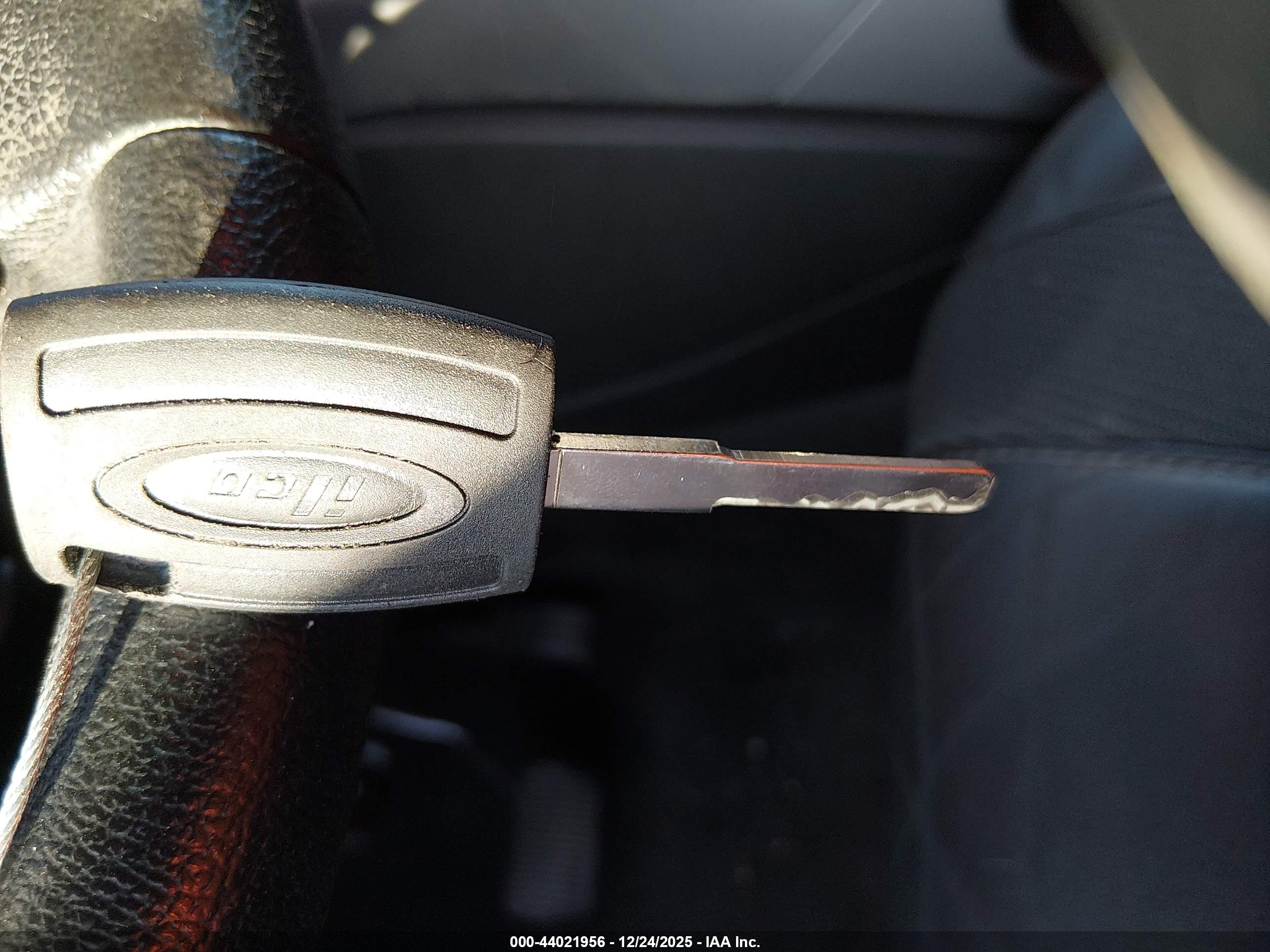 FORD ESCAPE image 11