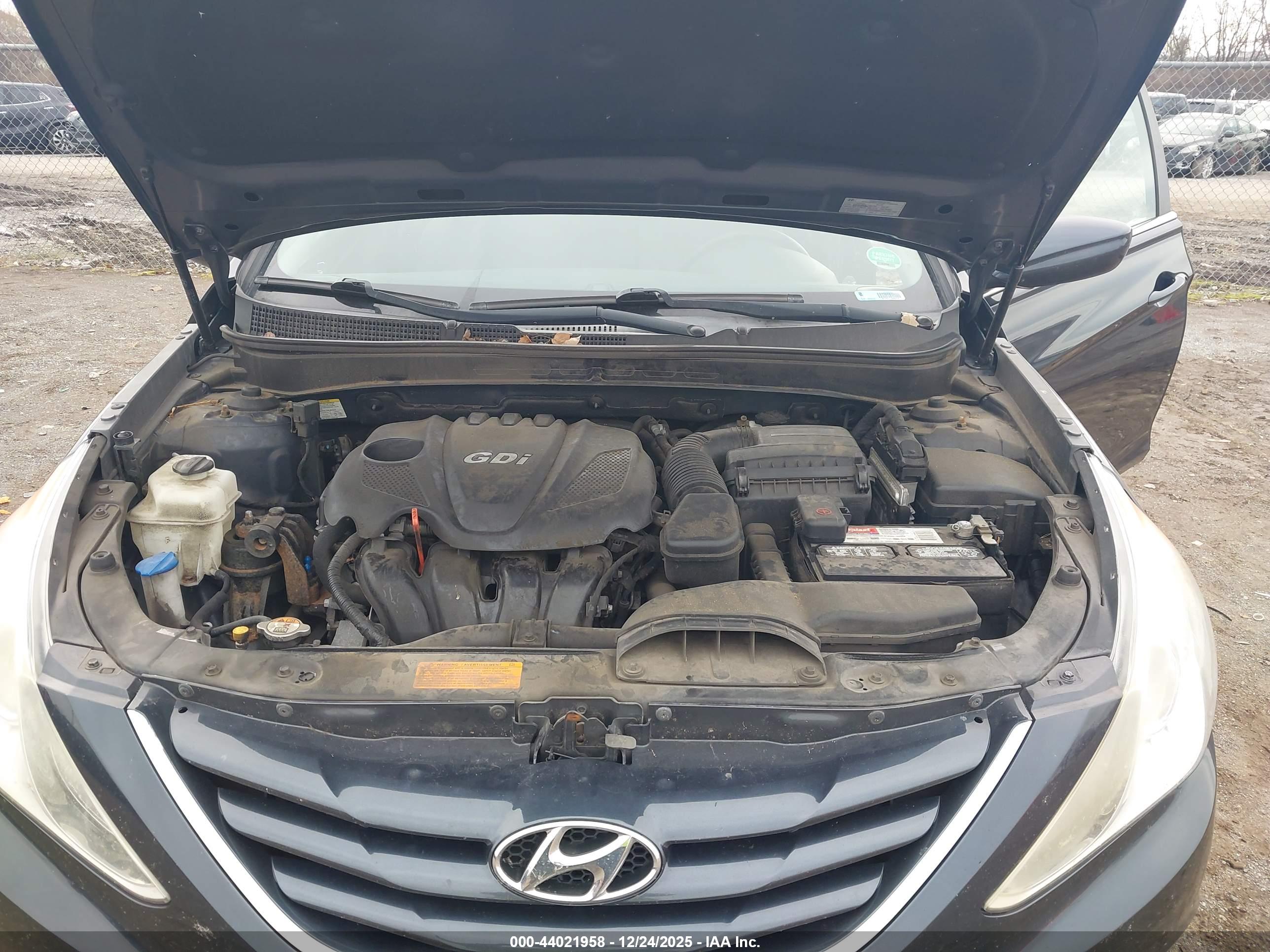 HYUNDAI SONATA image 10