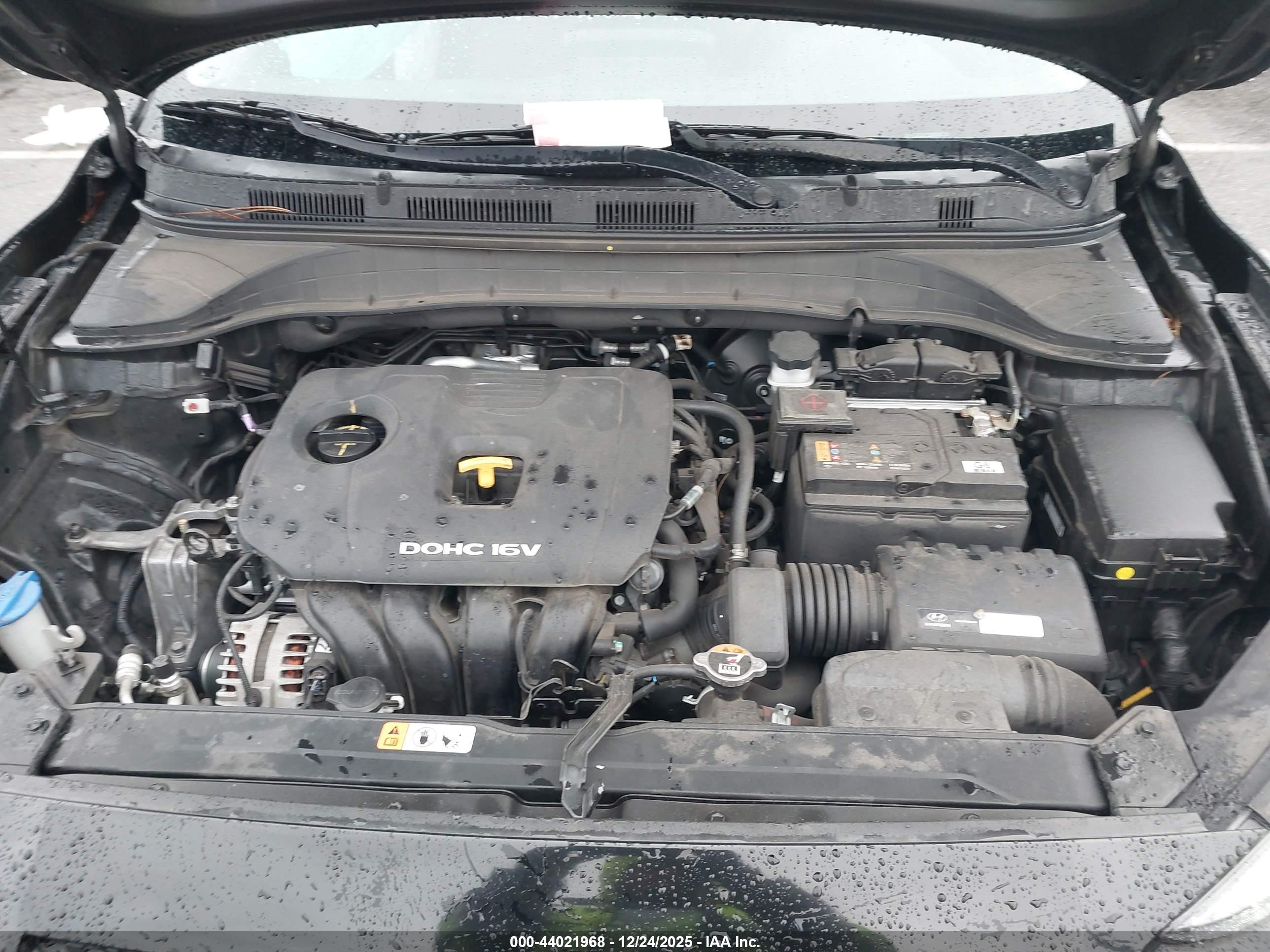 HYUNDAI KONA image 10