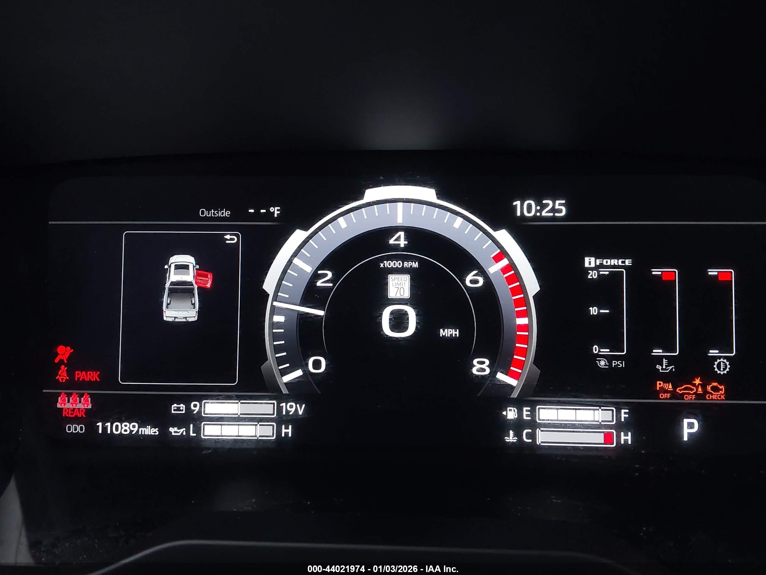 TOYOTA TUNDRA image 7