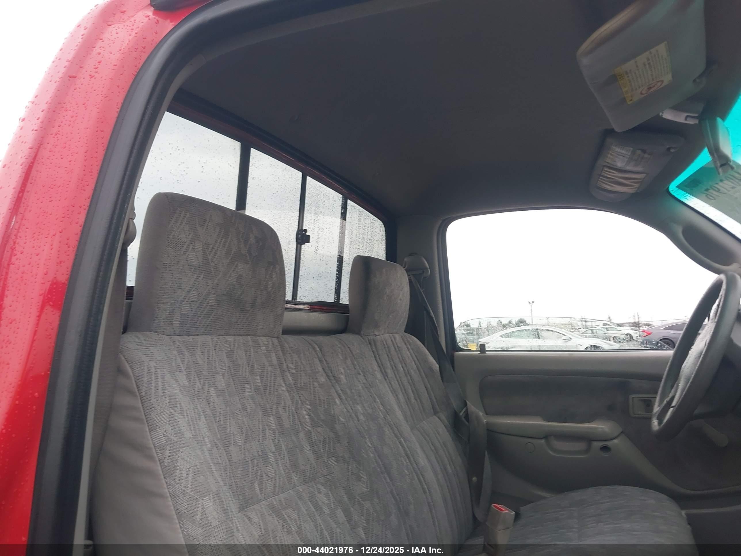 TOYOTA TACOMA image 8