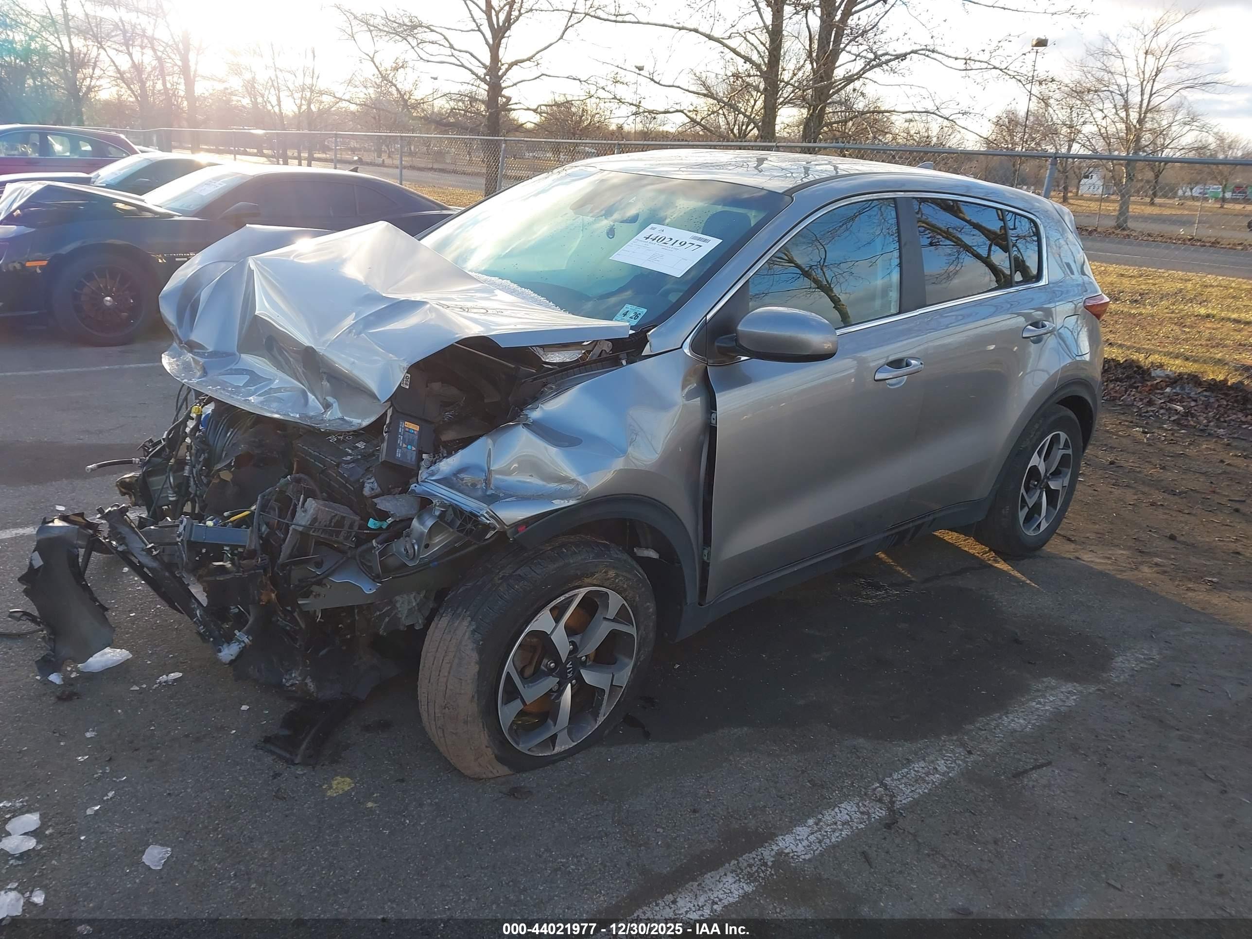 KIA SPORTAGE image 2