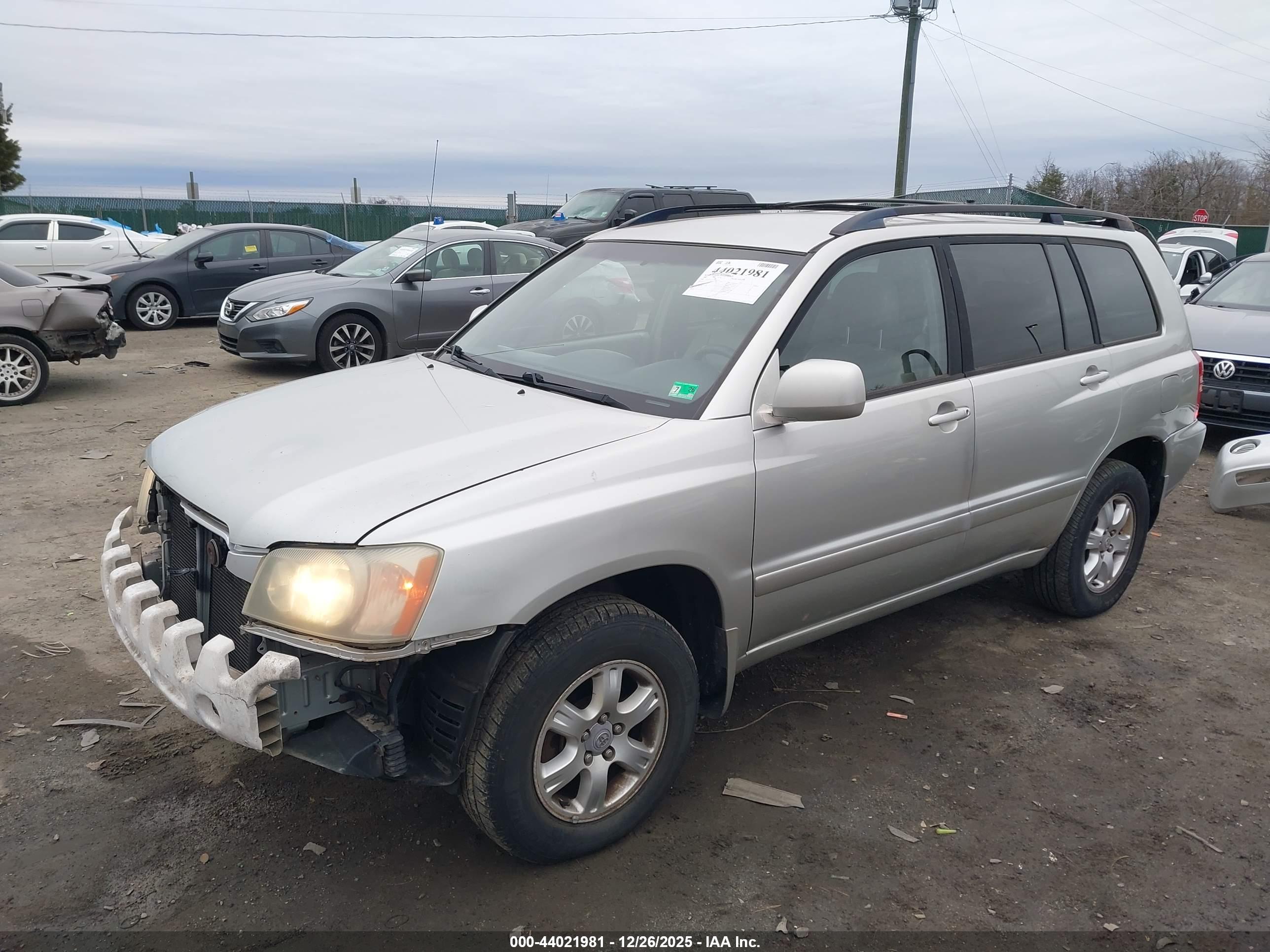 TOYOTA HIGHLANDER image 2