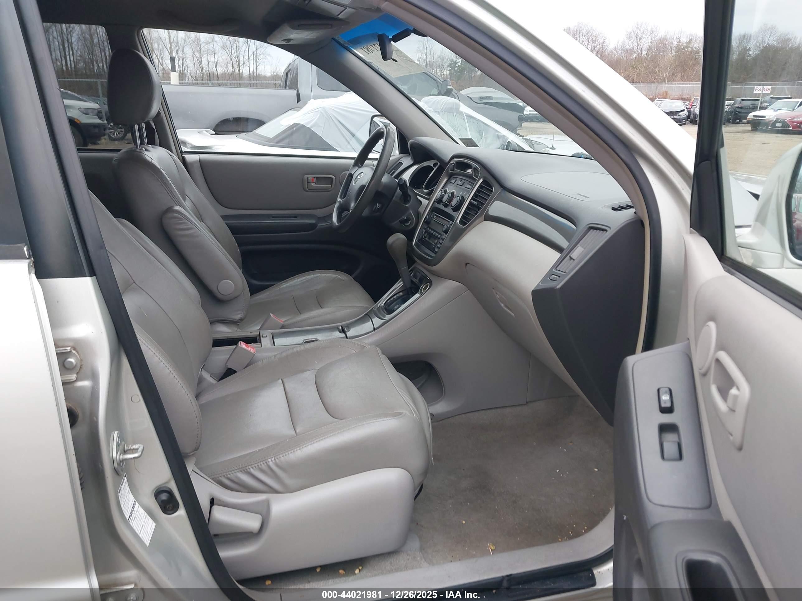 TOYOTA HIGHLANDER image 5