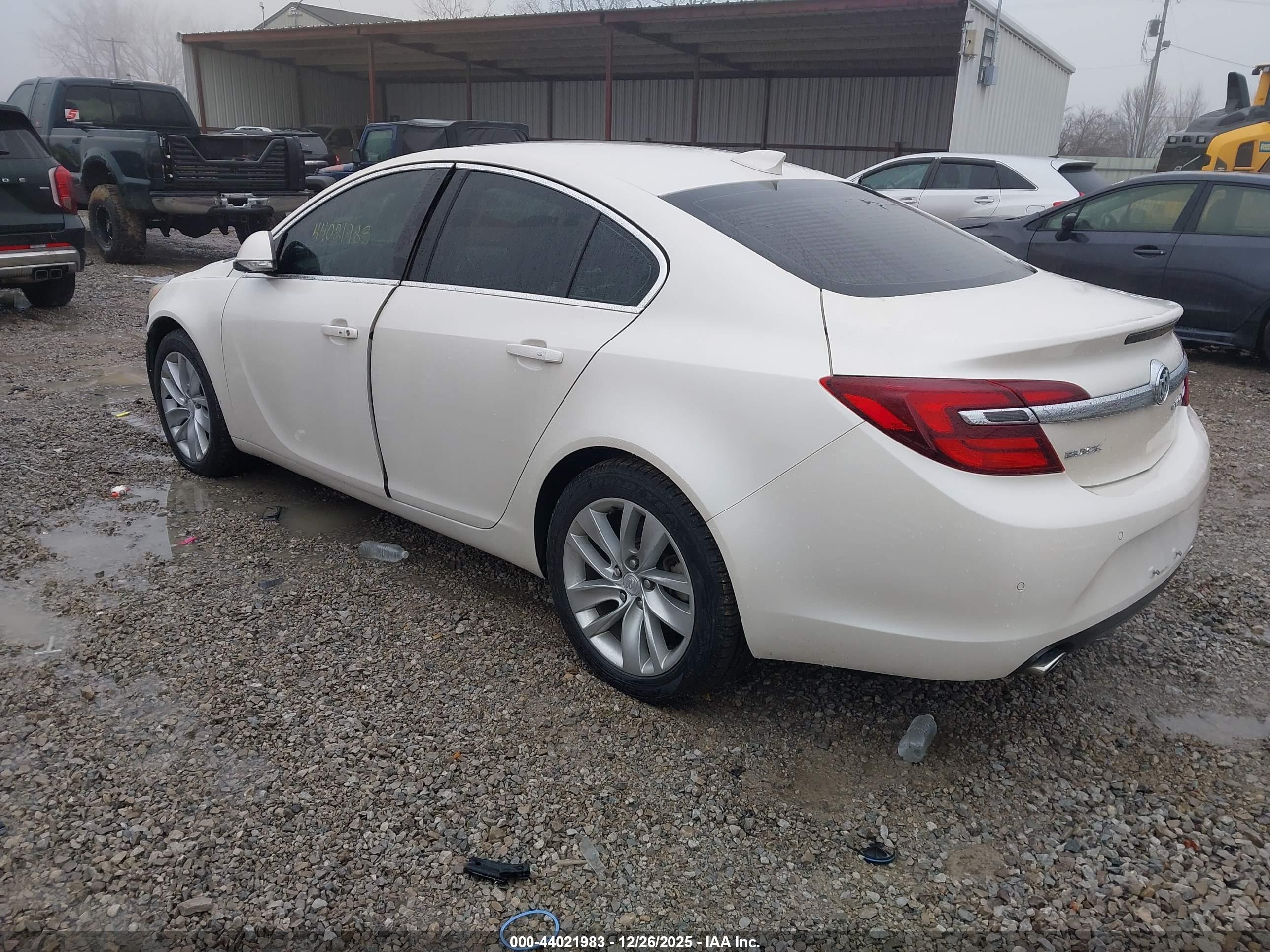 BUICK REGAL image 3