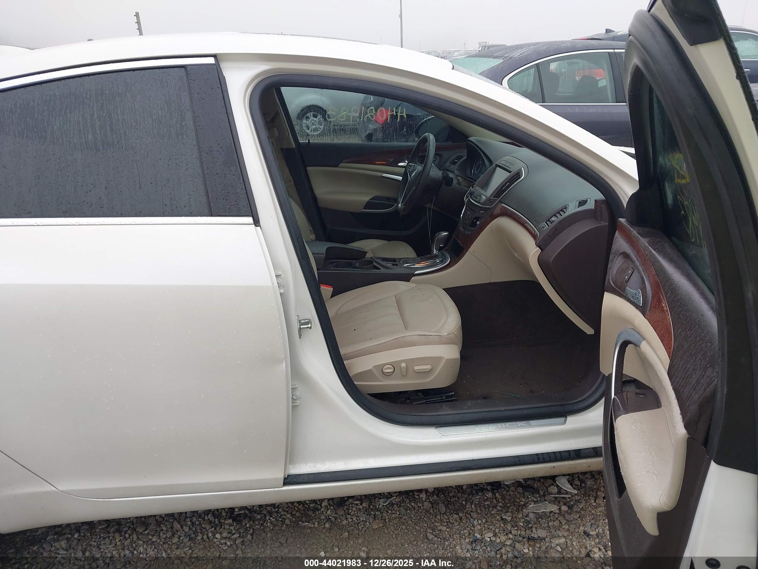 BUICK REGAL image 5
