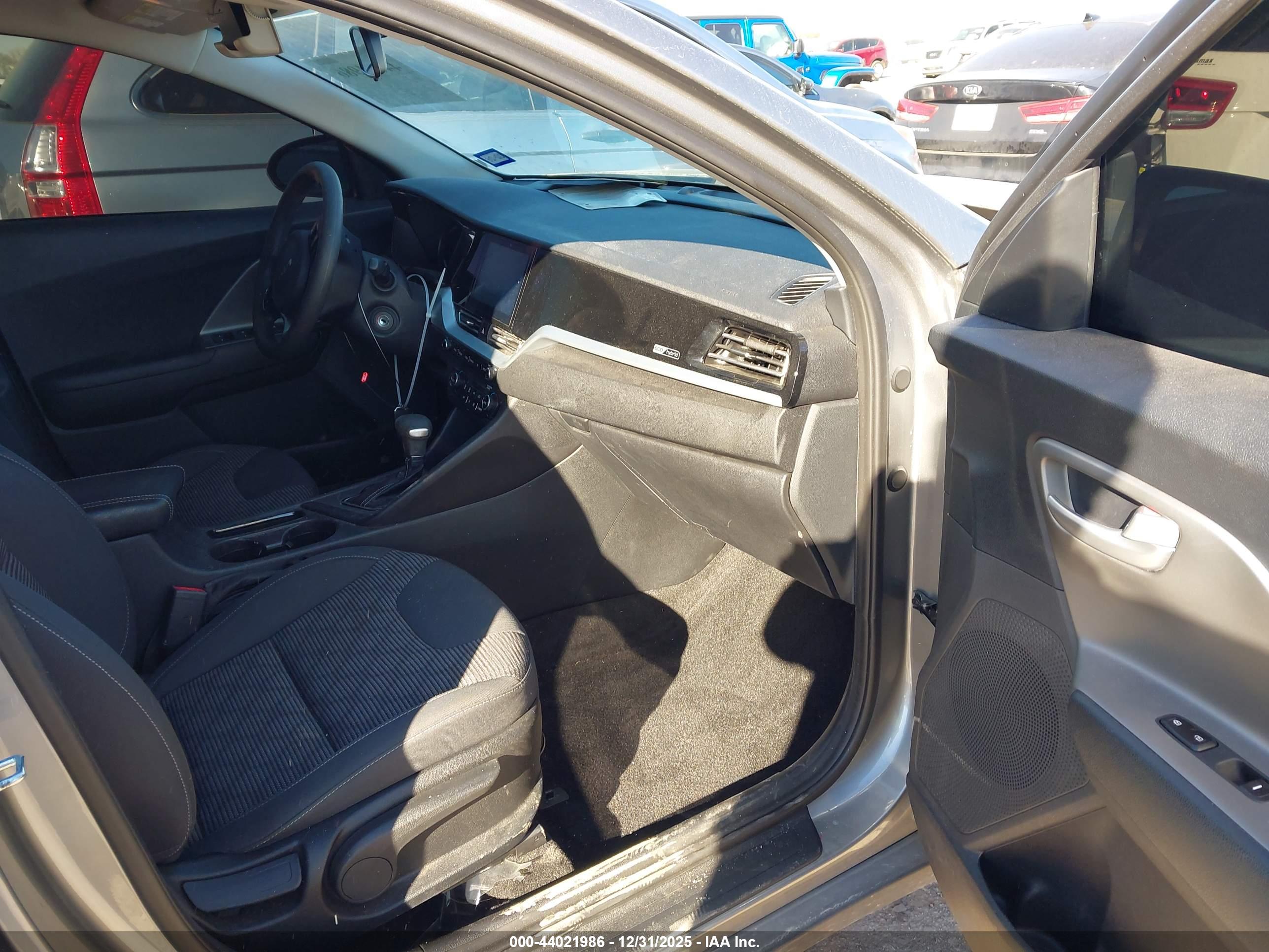 KIA NIRO image 5