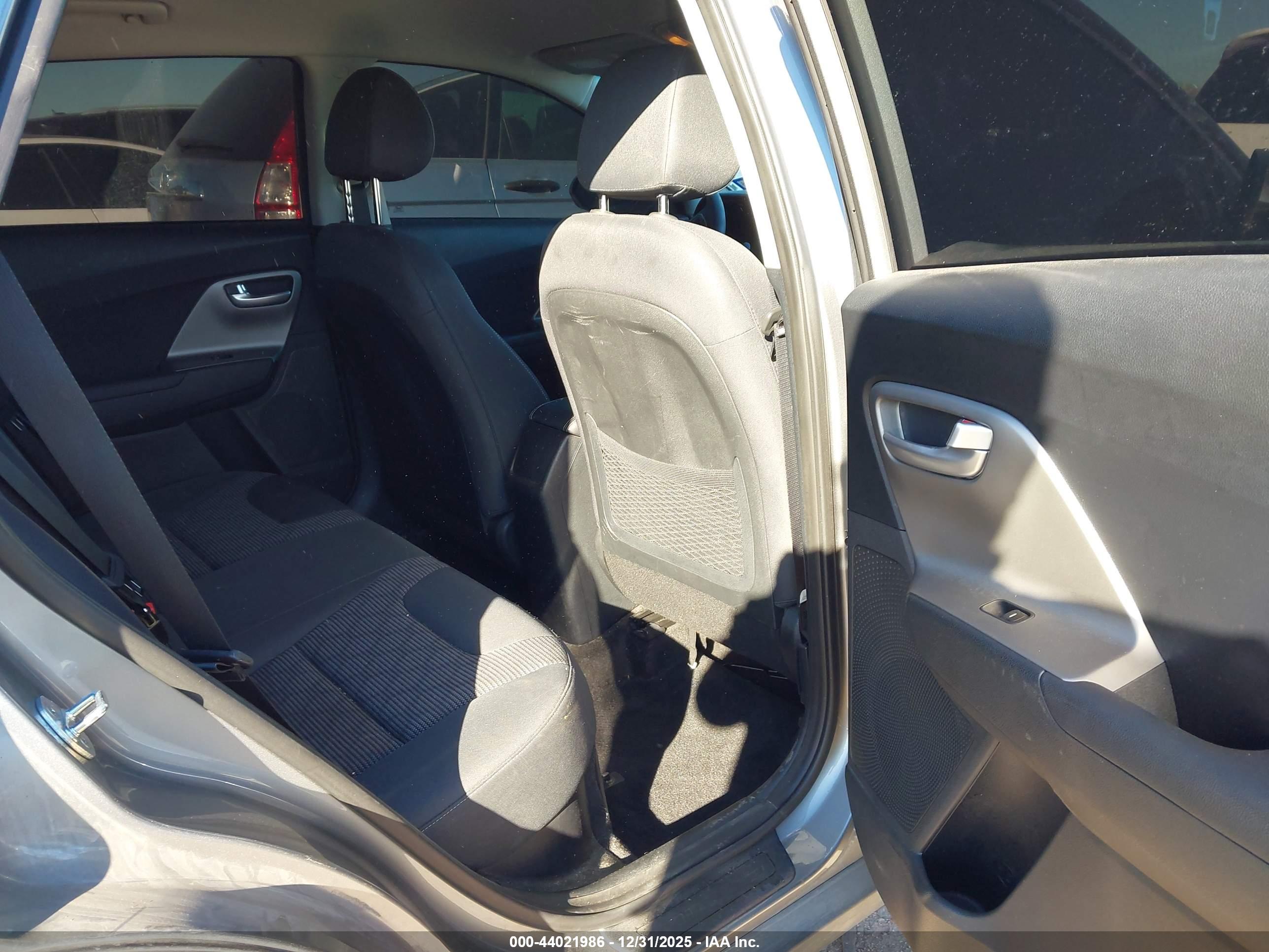 KIA NIRO image 8