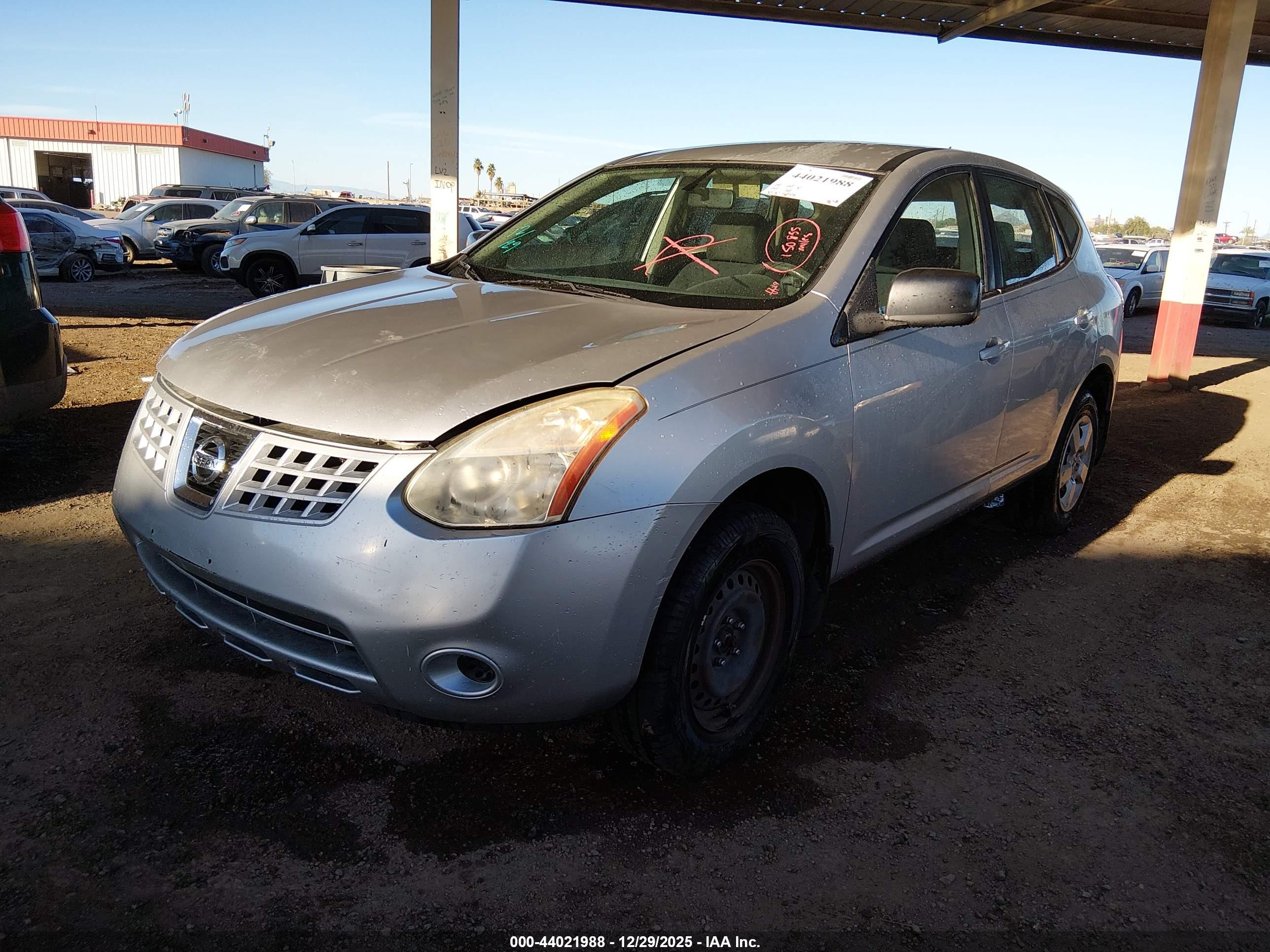 NISSAN ROGUE image 2