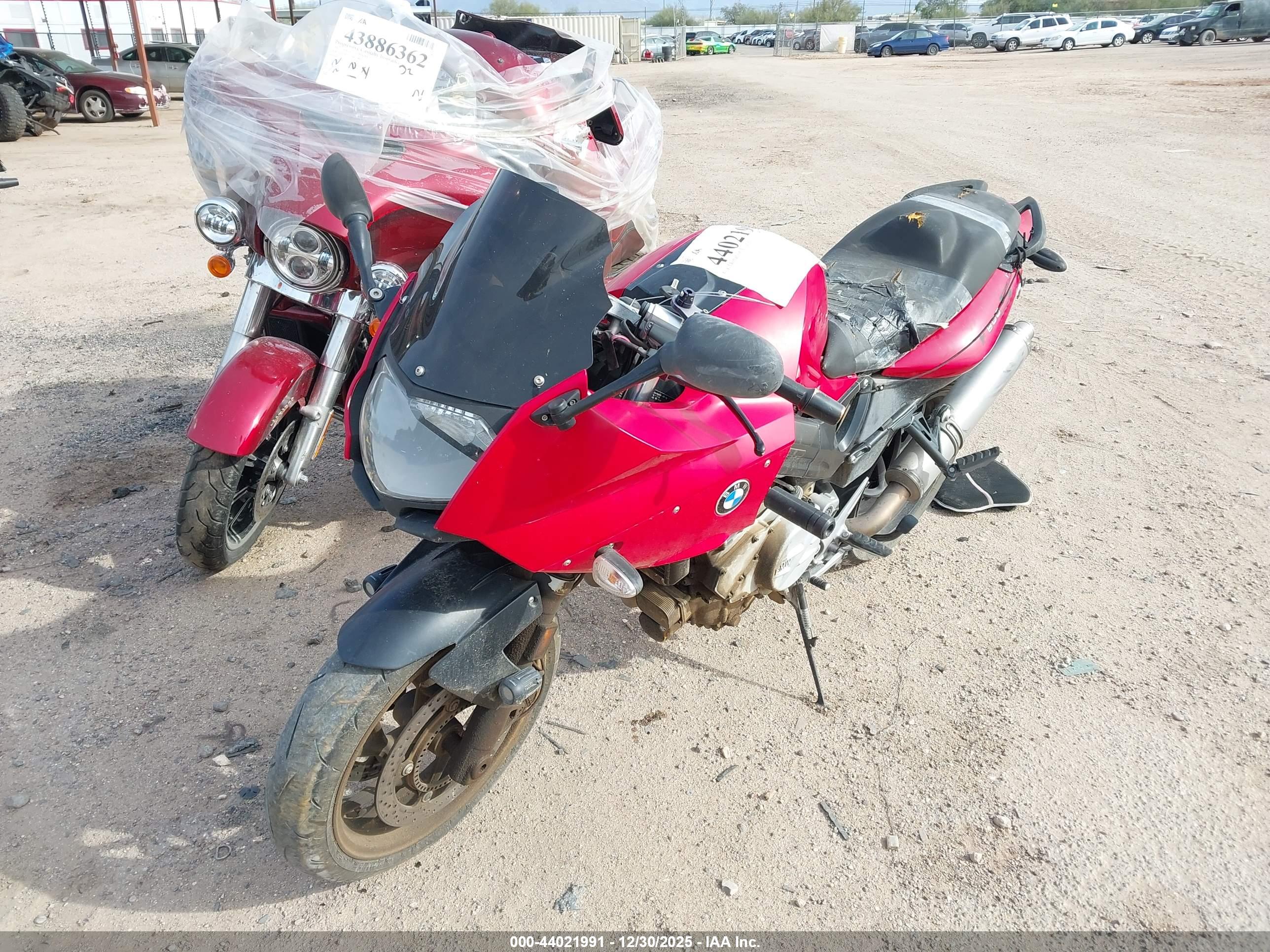 BMW F800 image 2