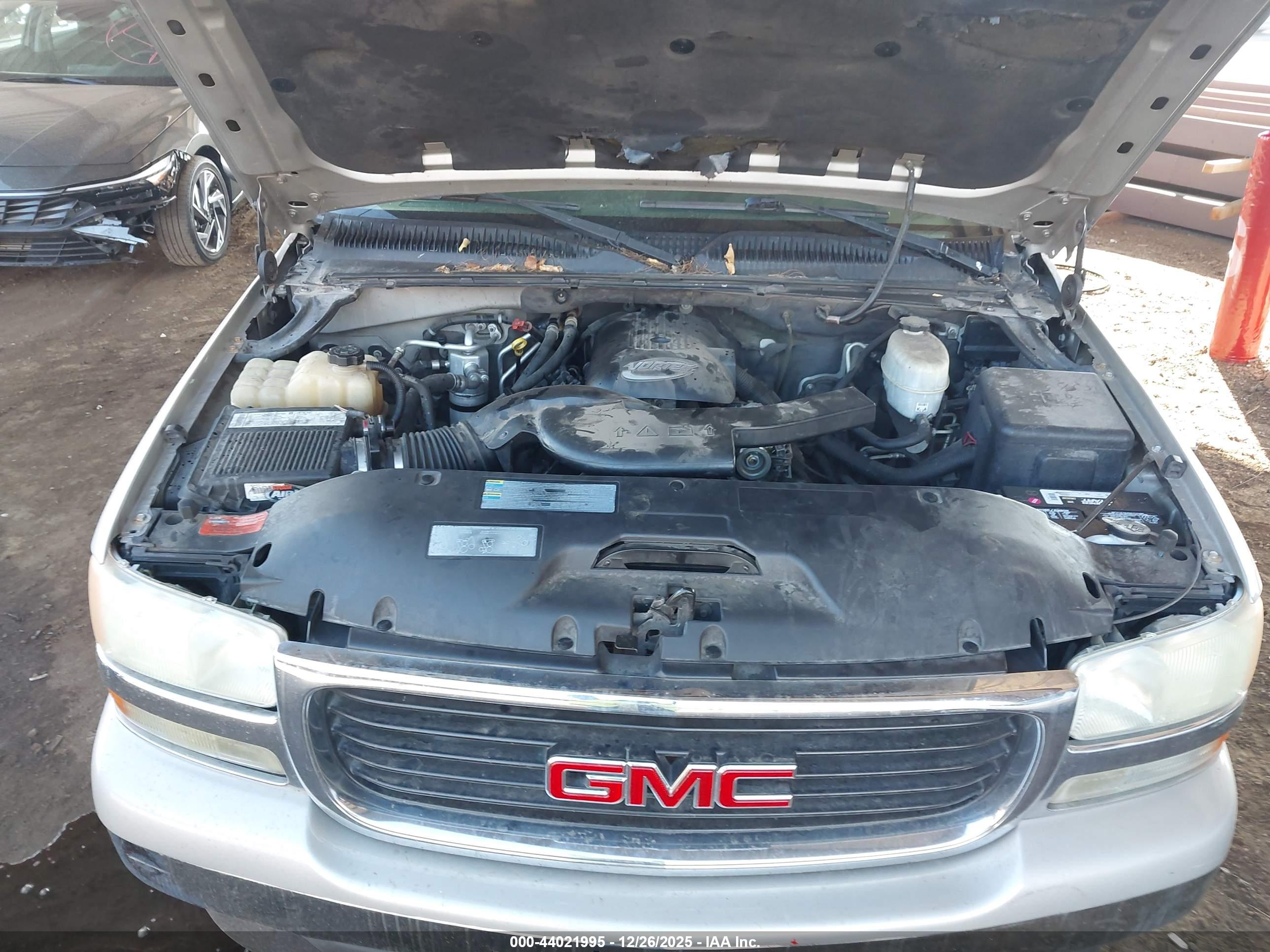 GMC YUKON image 10