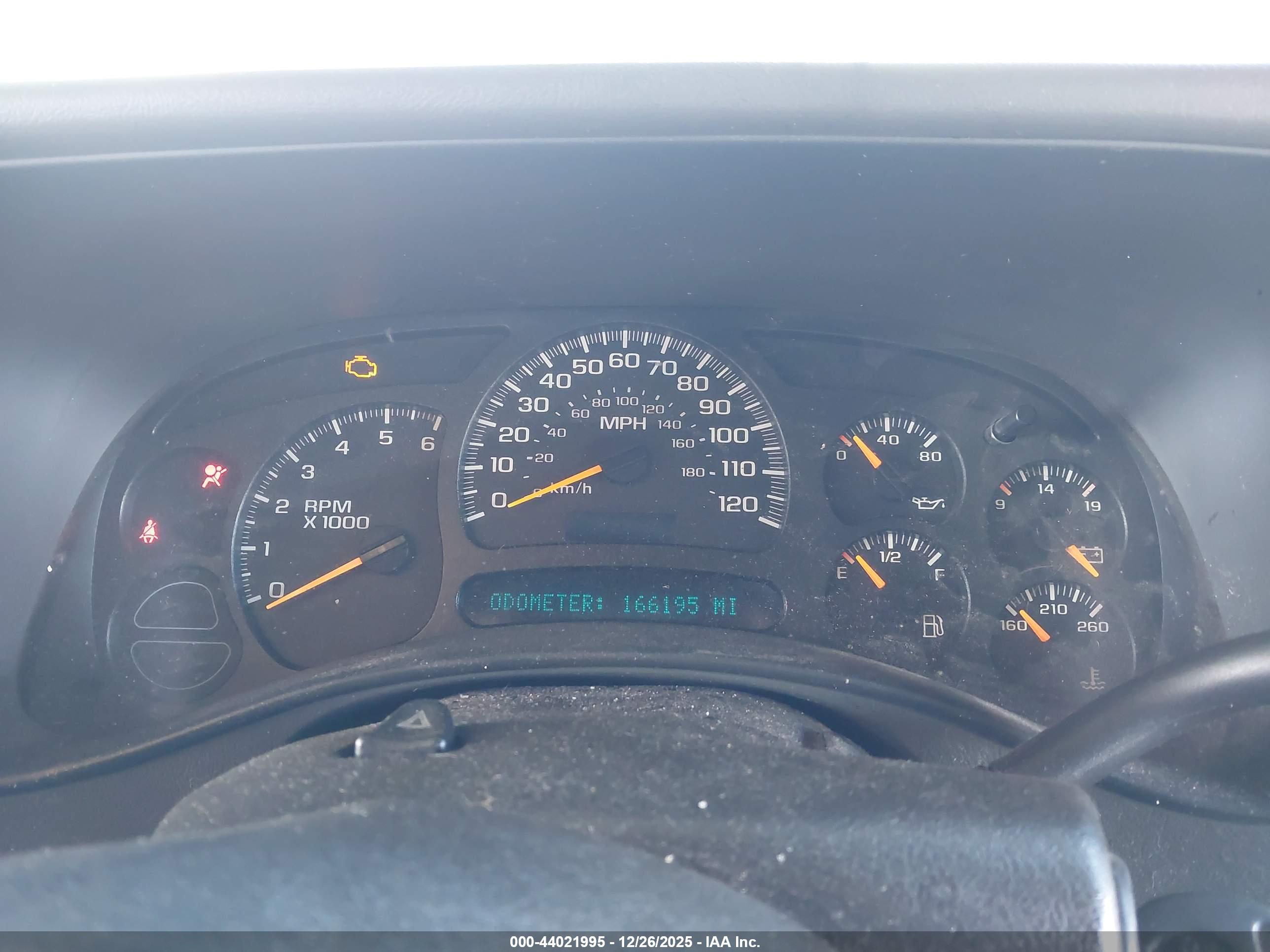 GMC YUKON image 7