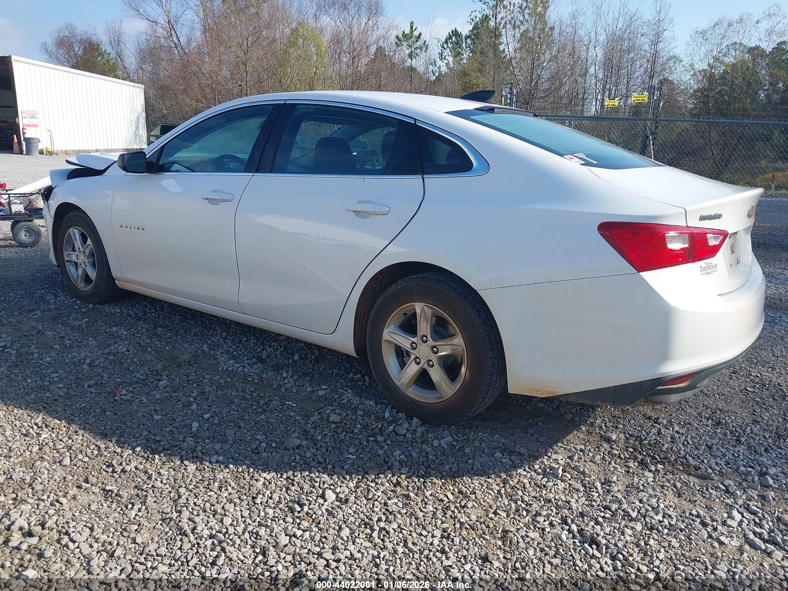 CHEVROLET MALIBU image 3