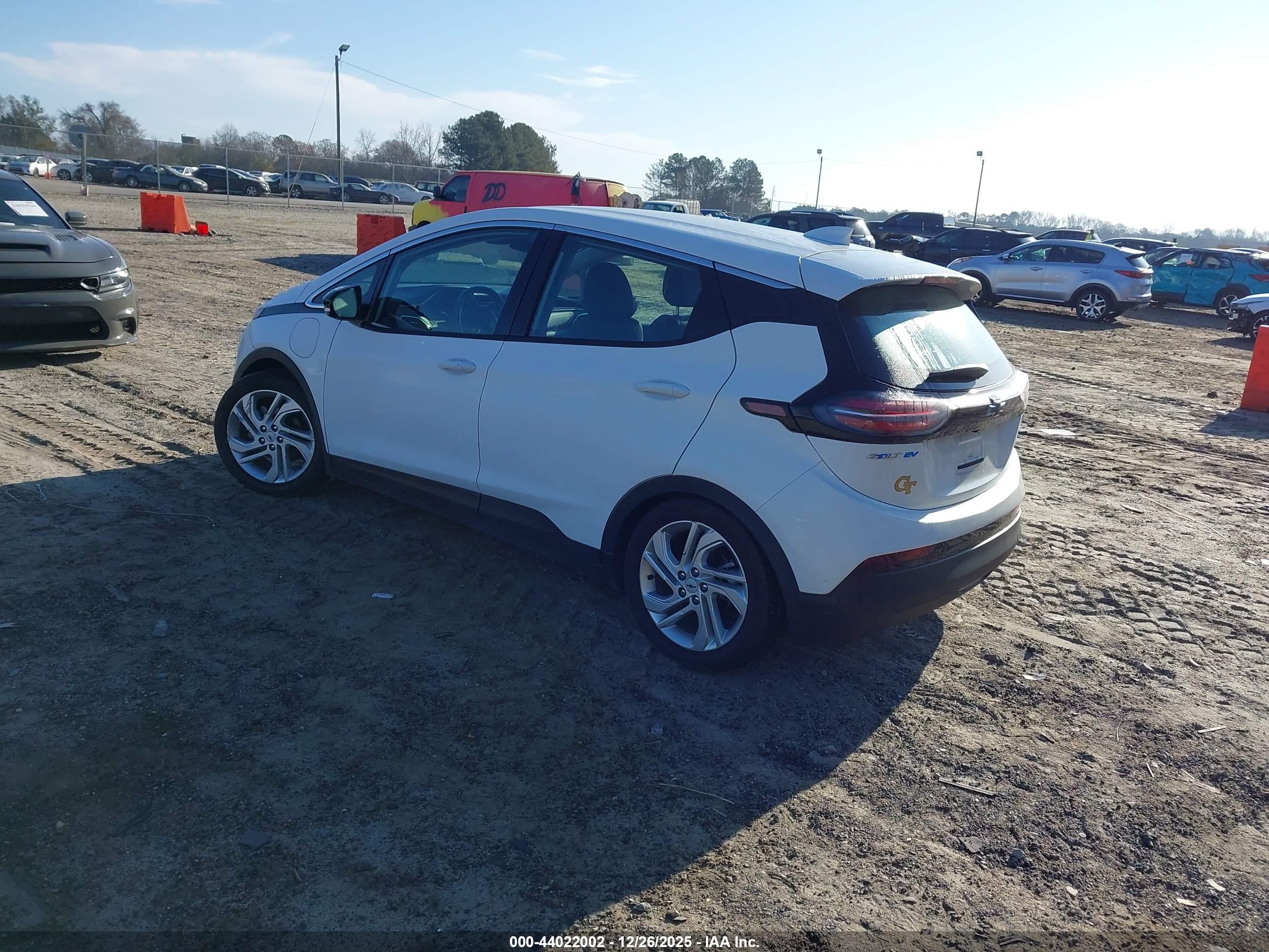 CHEVROLET BOLT image 3