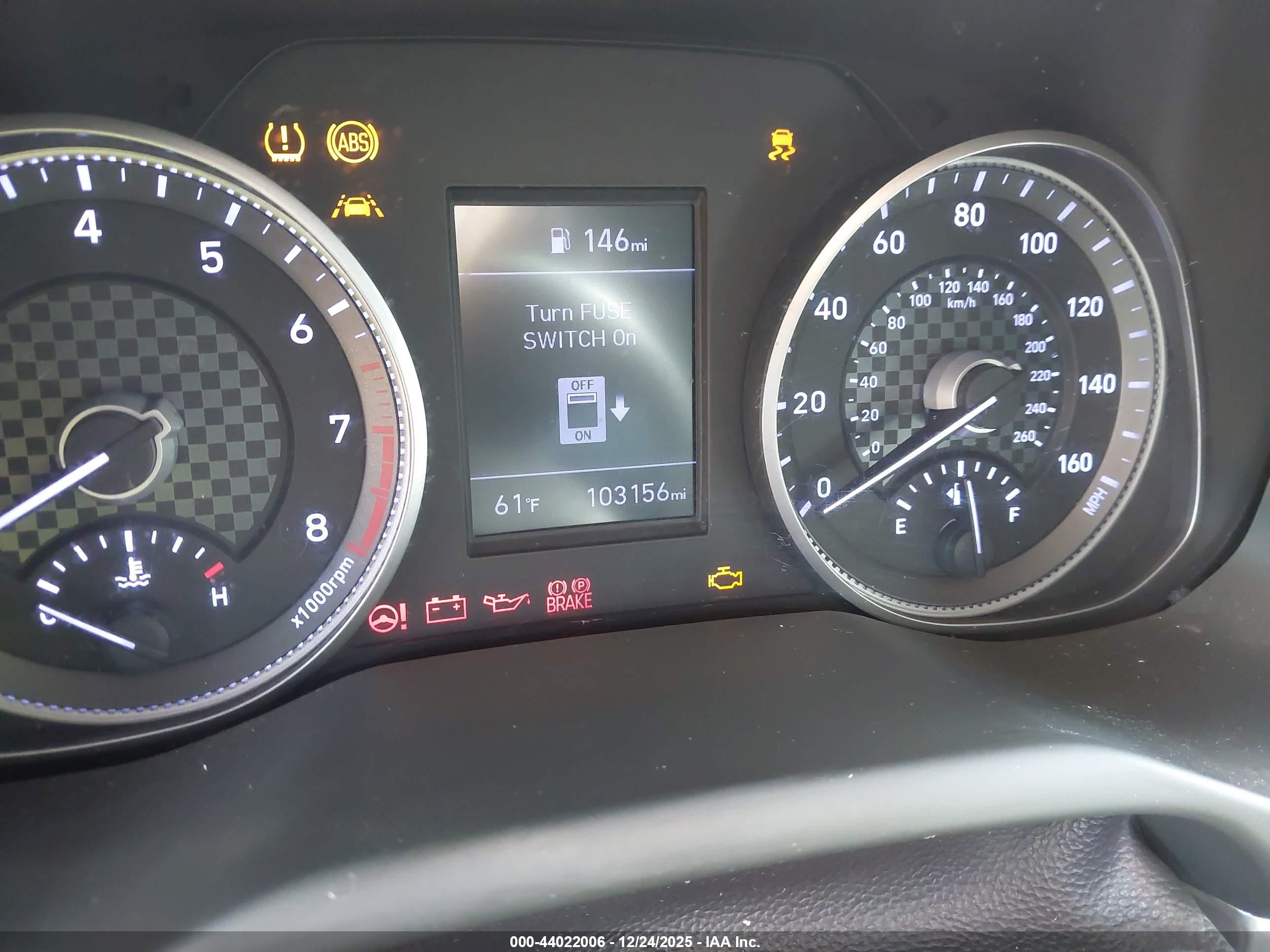 HYUNDAI ELANTRA image 7