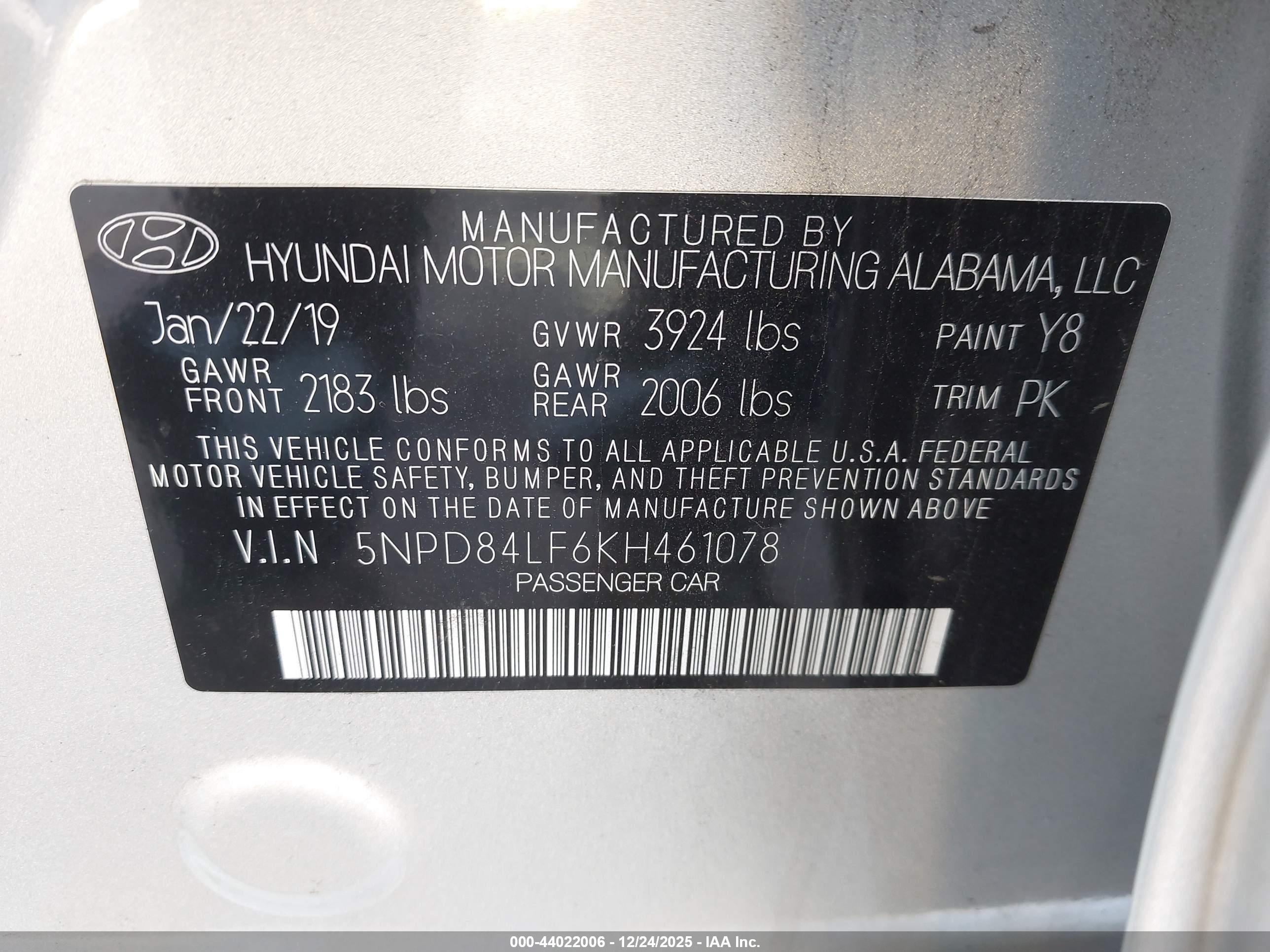 HYUNDAI ELANTRA image 9