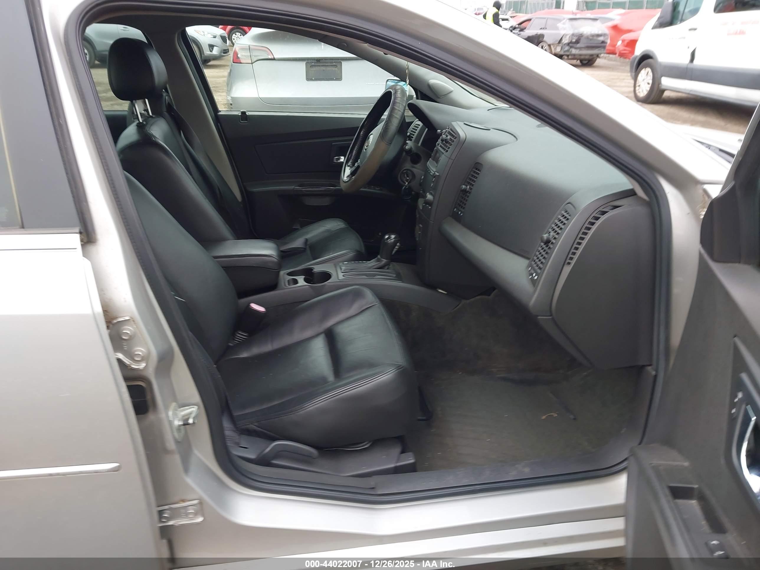 CADILLAC CTS image 5