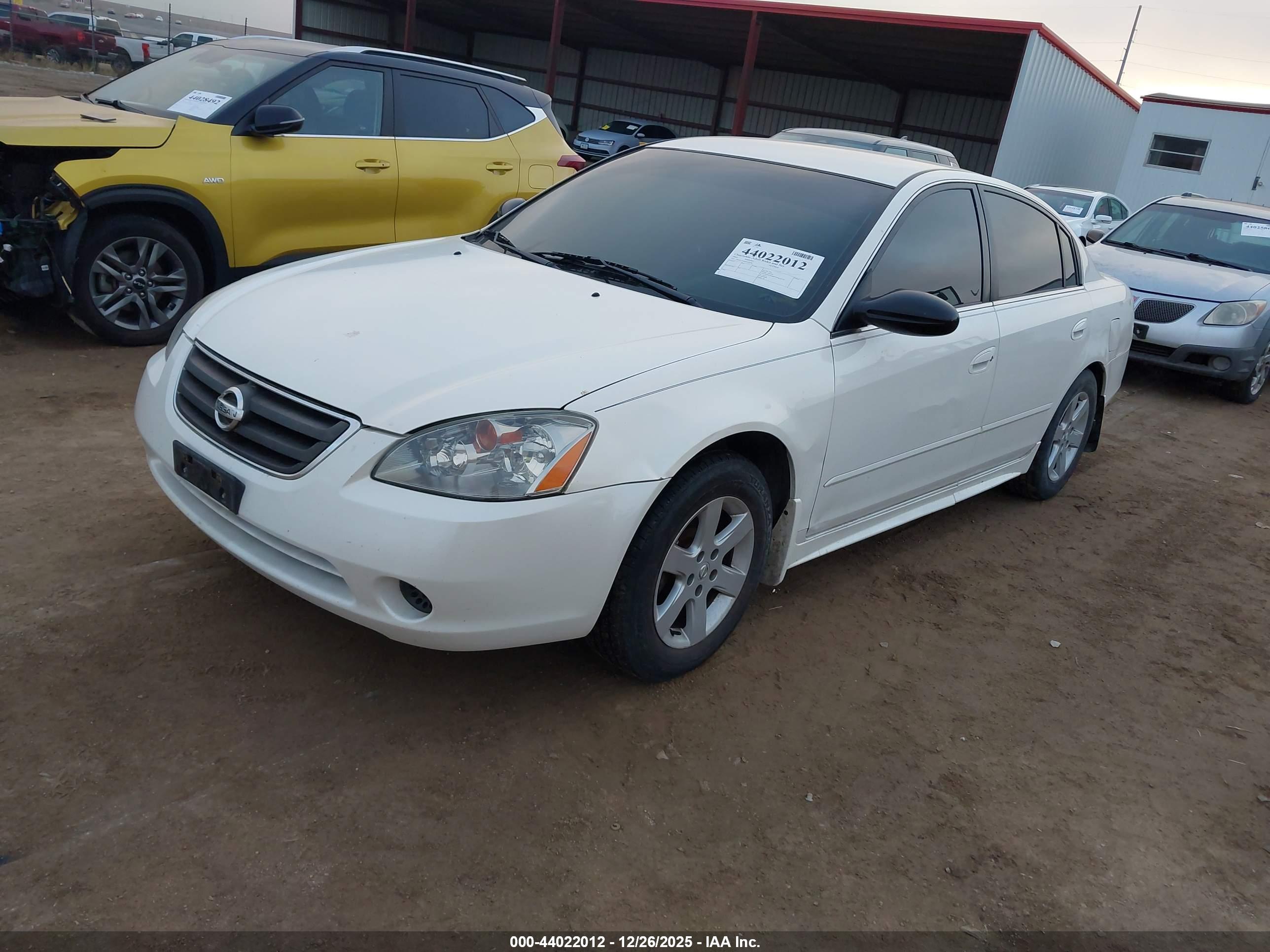 NISSAN ALTIMA image 2