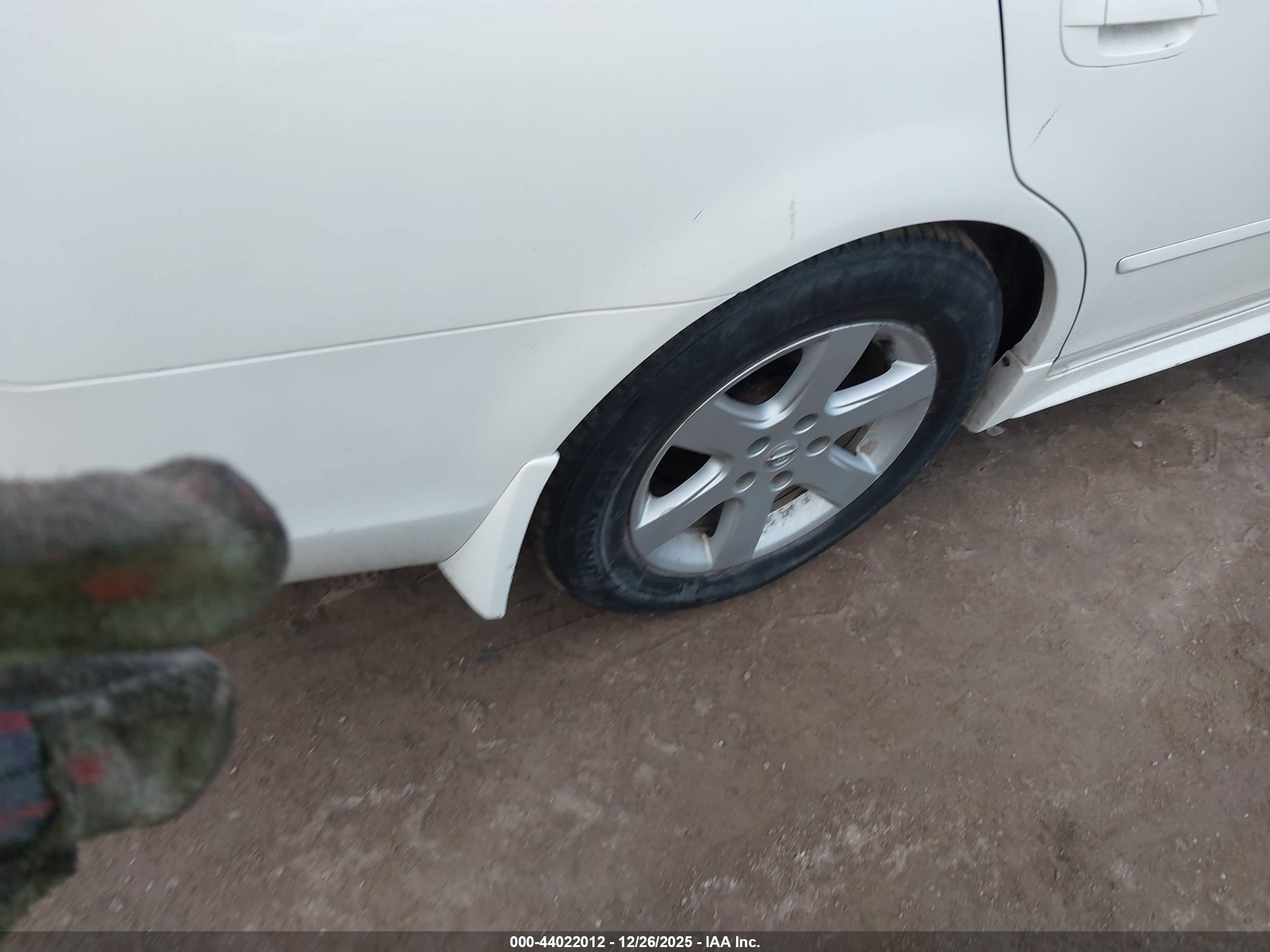 NISSAN ALTIMA image 6