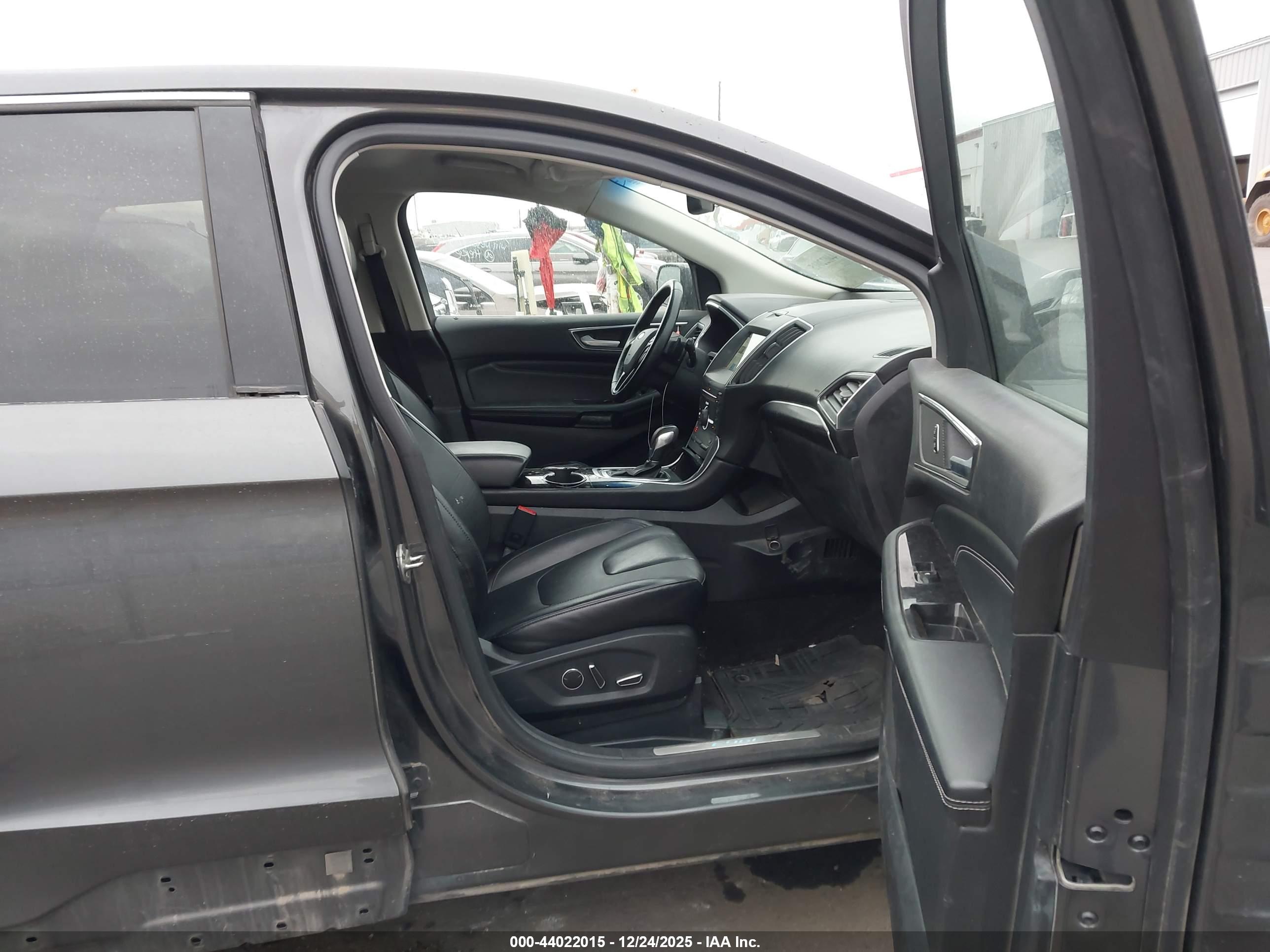 FORD EDGE image 5