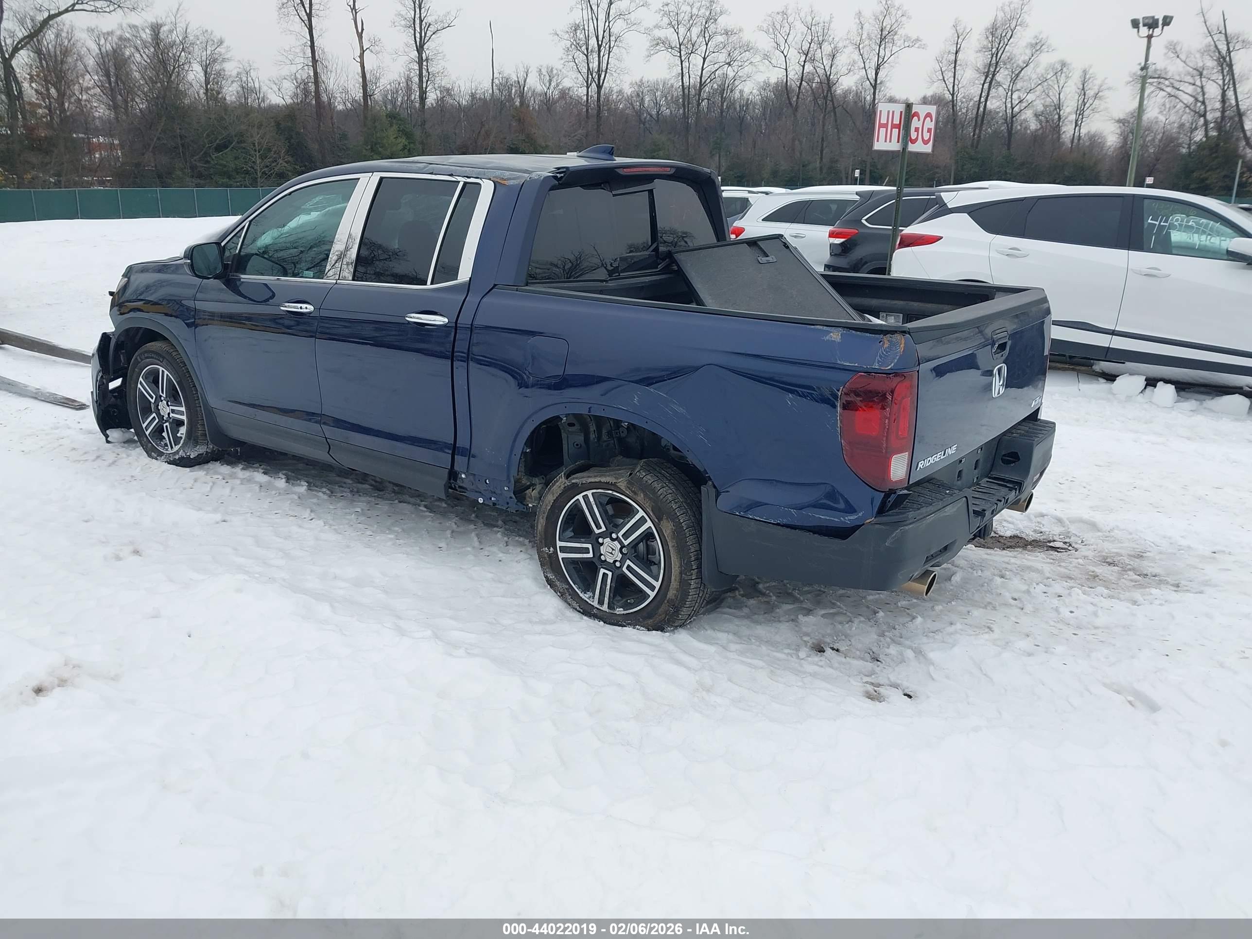 HONDA RIDGELINE image 3