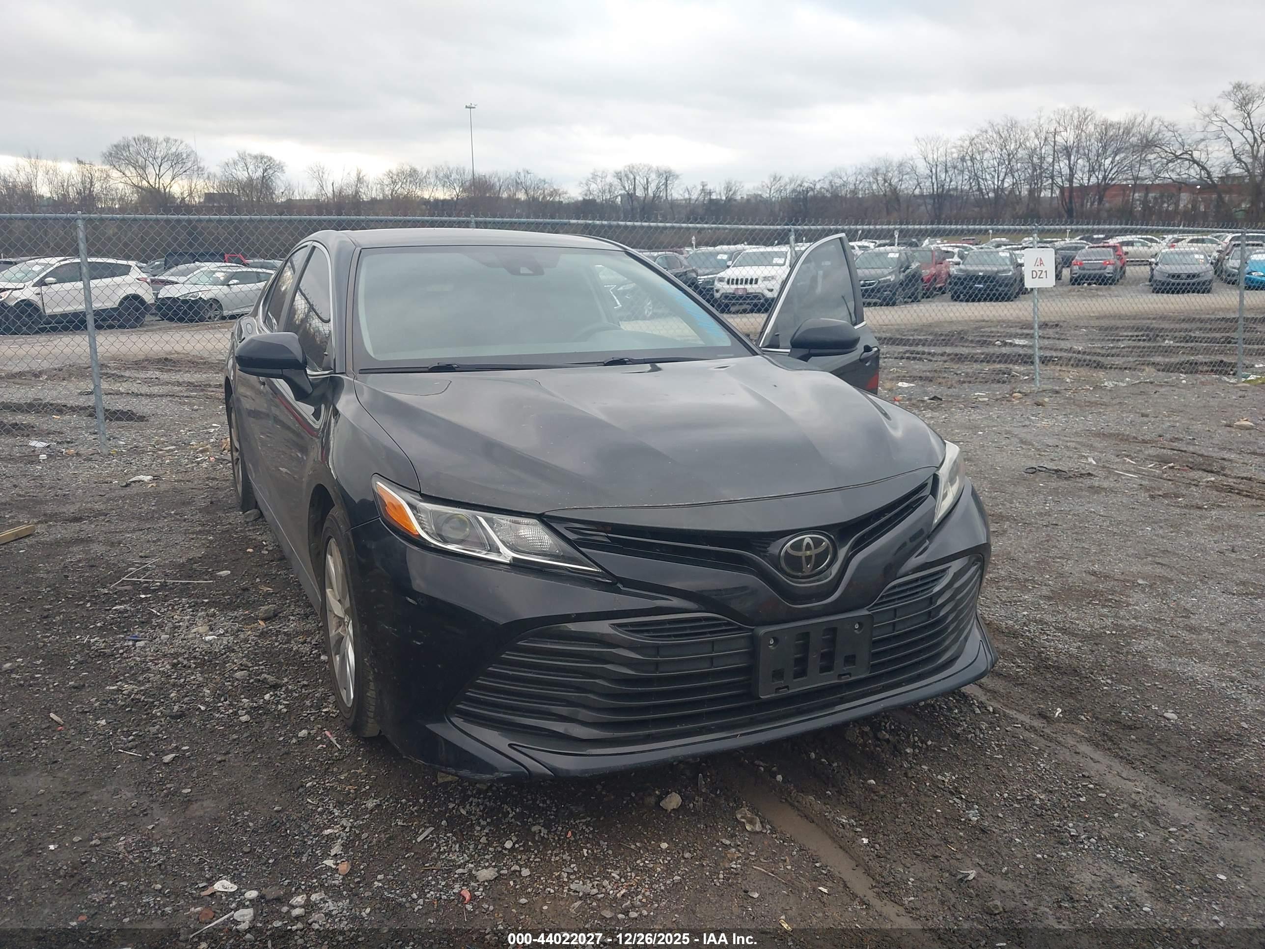 TOYOTA CAMRY image 6
