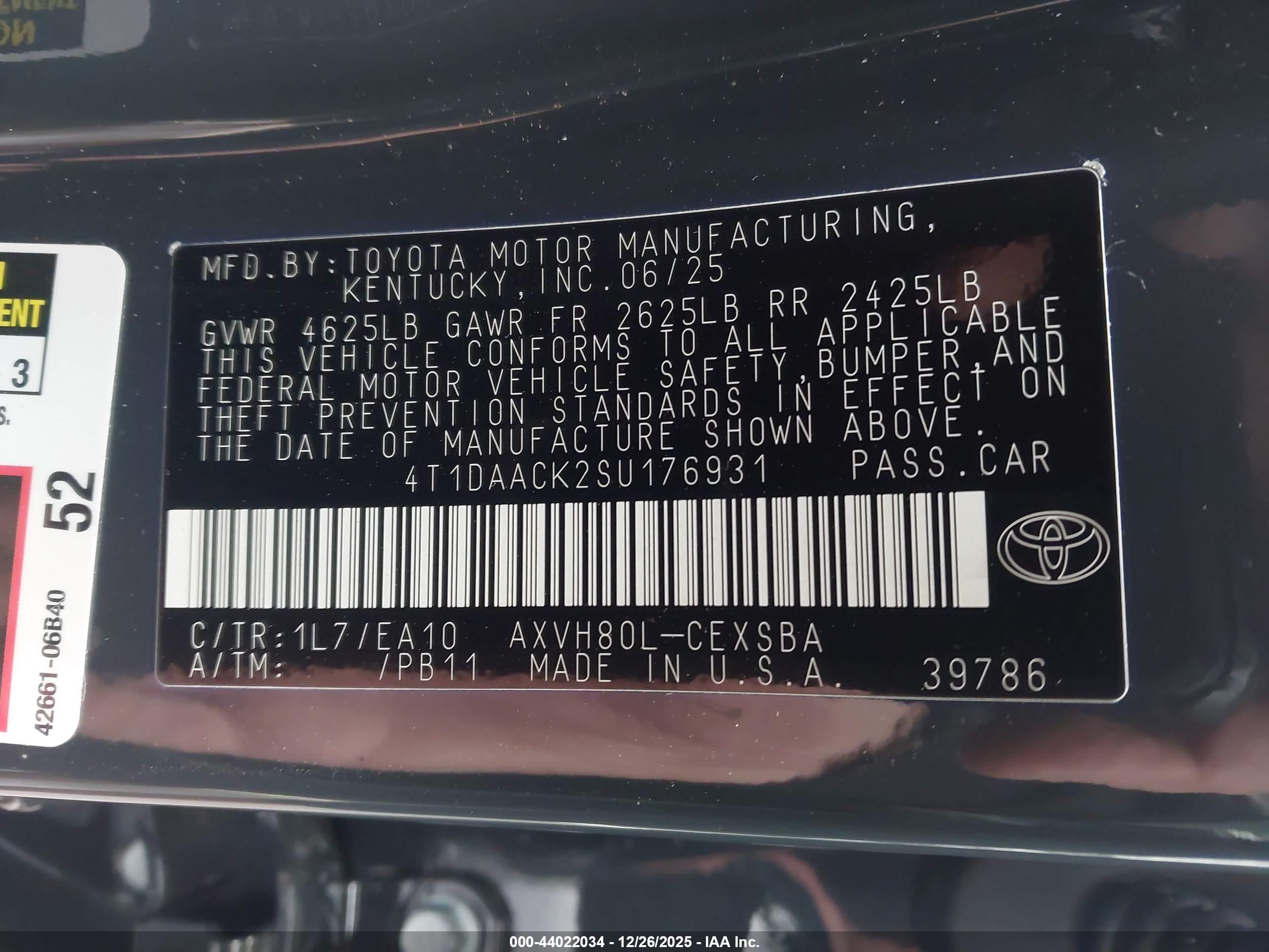 TOYOTA CAMRY image 9