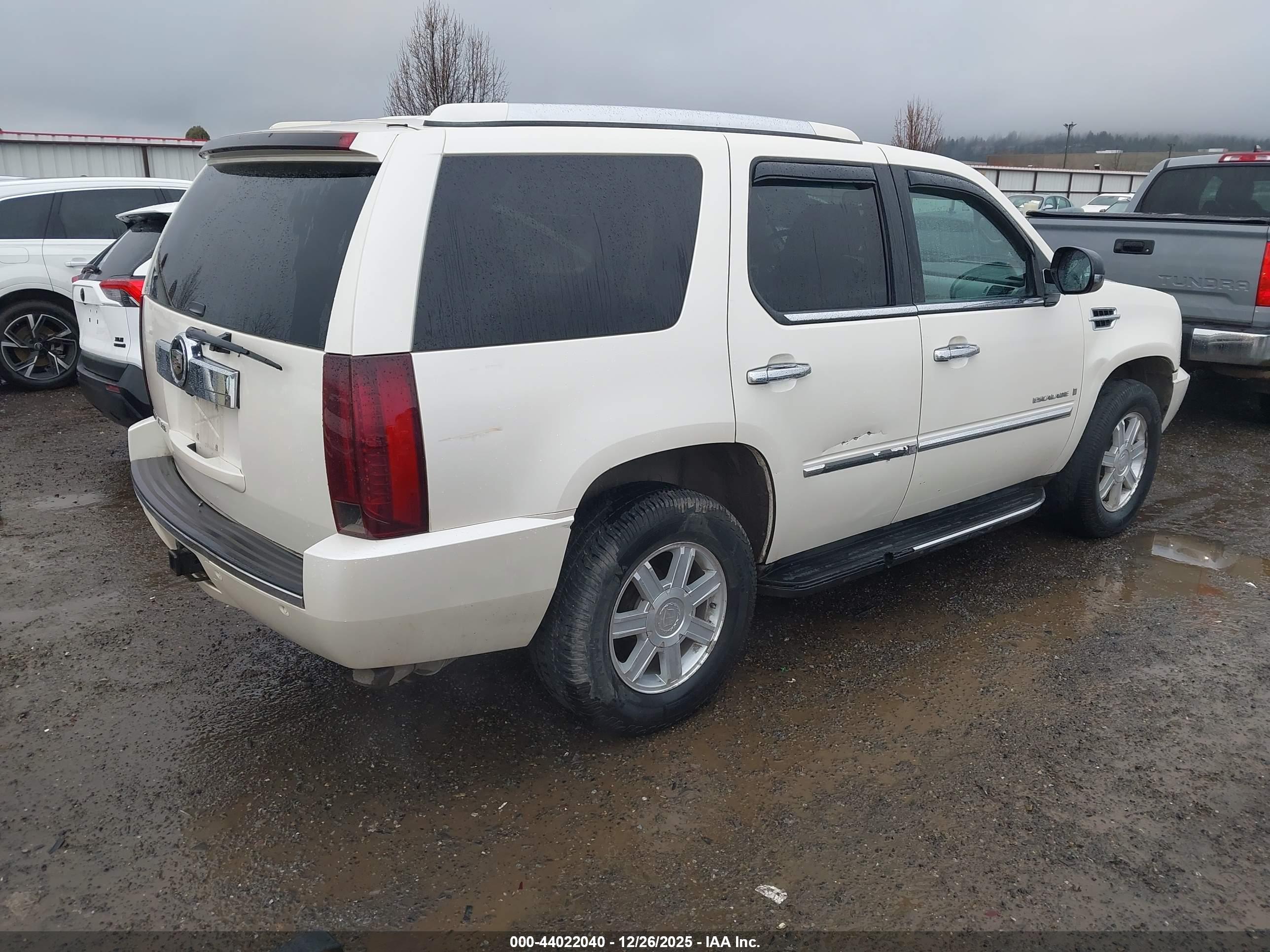 CADILLAC ESCALADE image 4