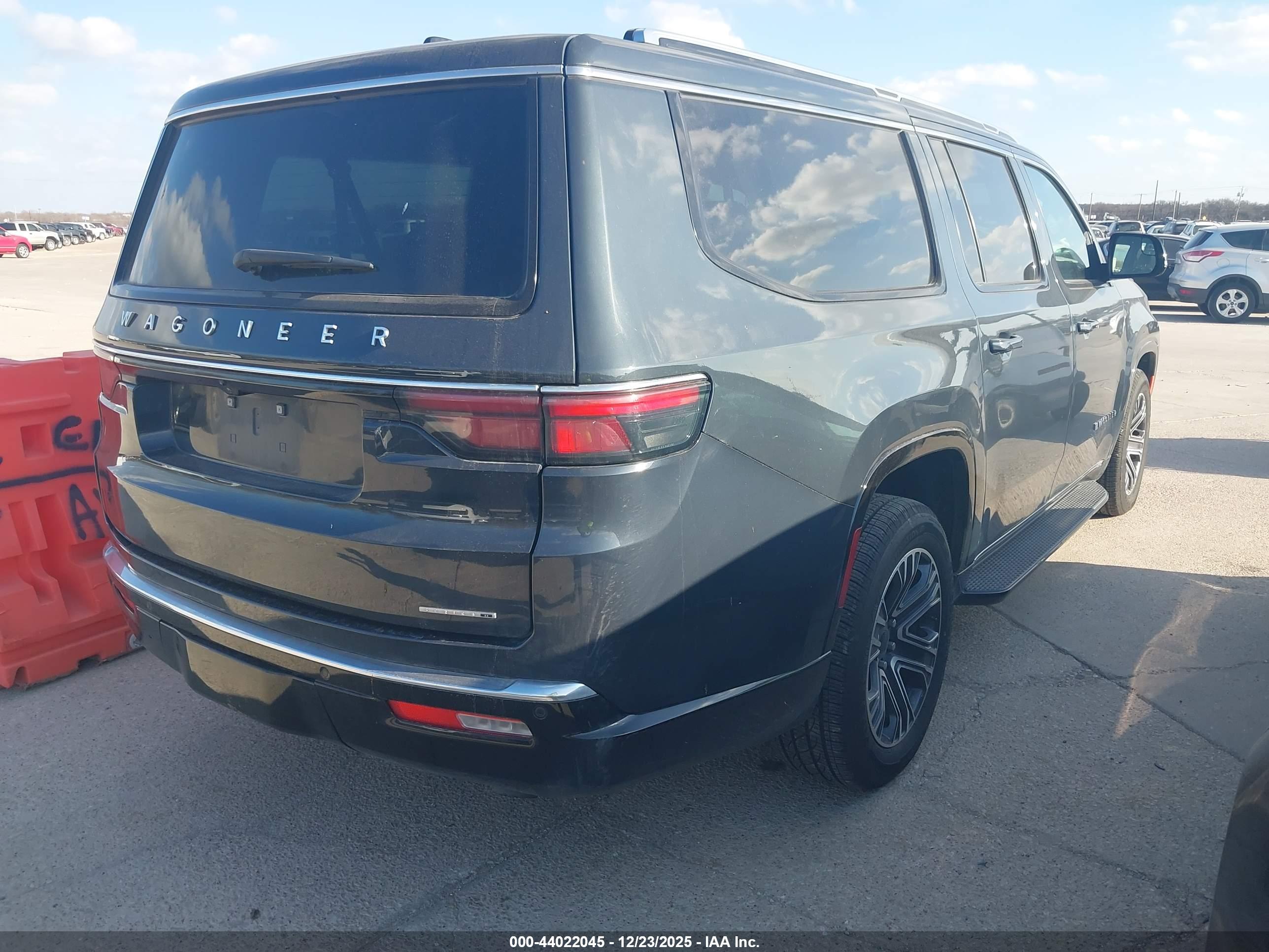 JEEP WAGONEER image 4