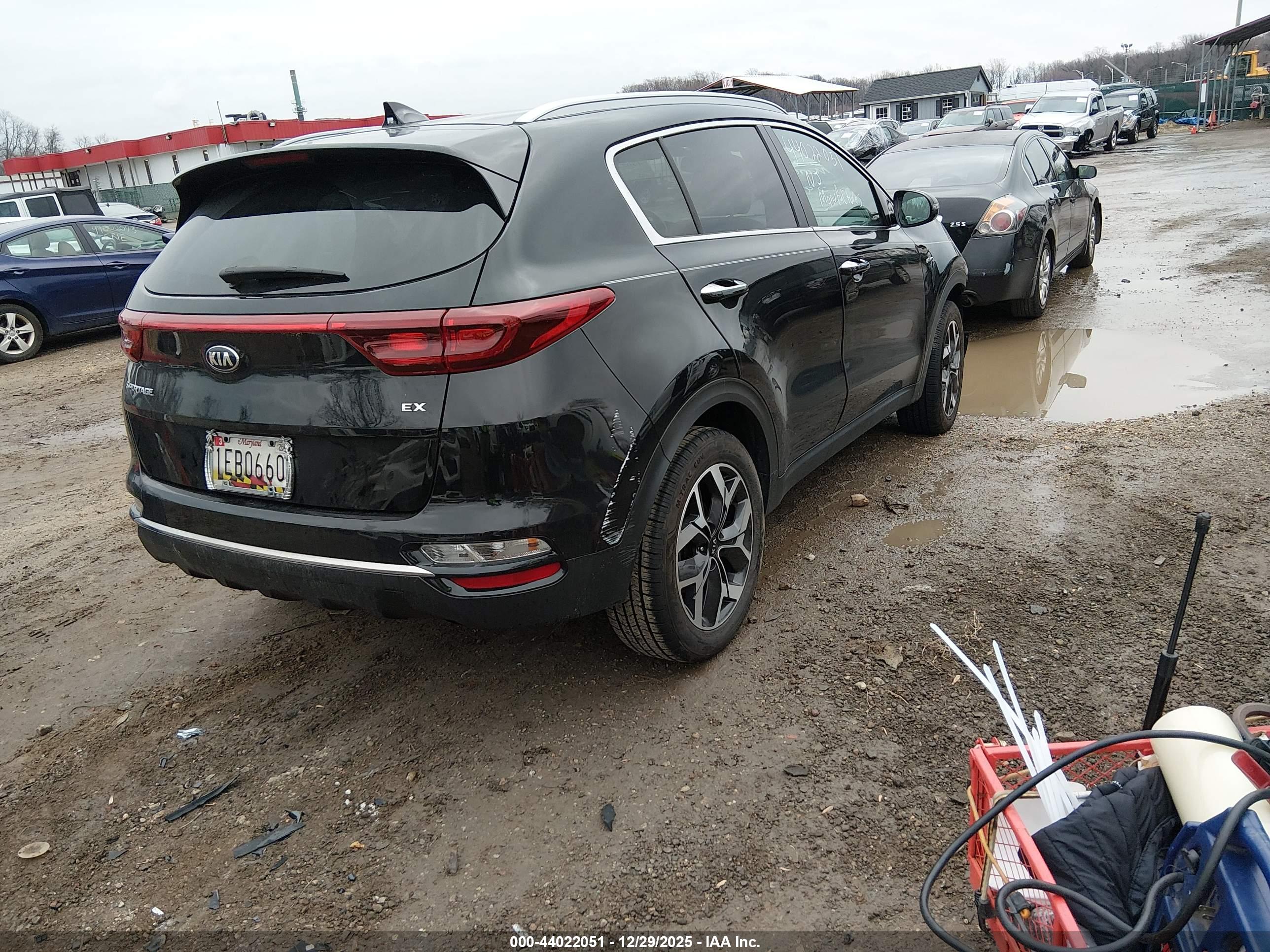 KIA SPORTAGE image 4
