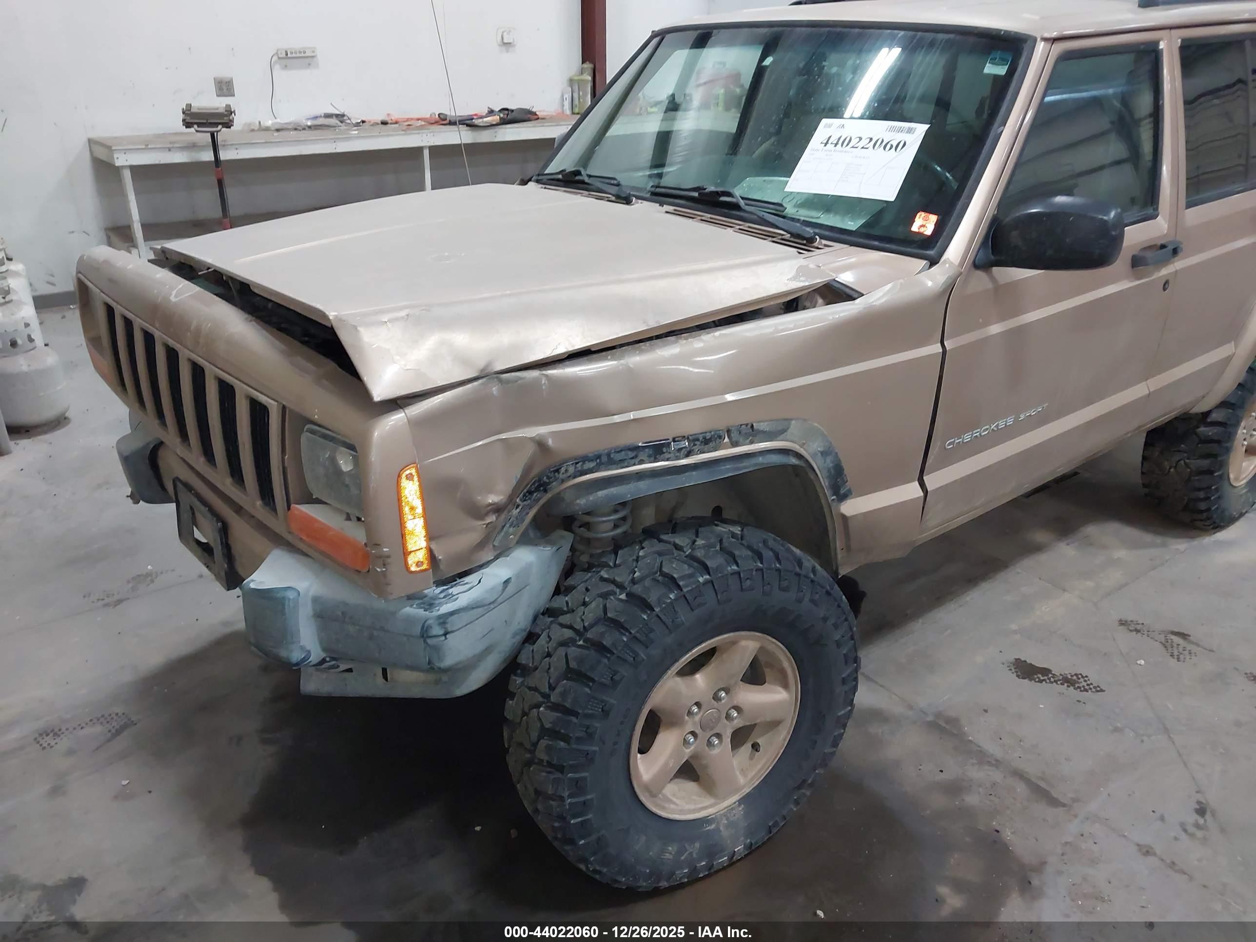JEEP CHEROKEE image 6