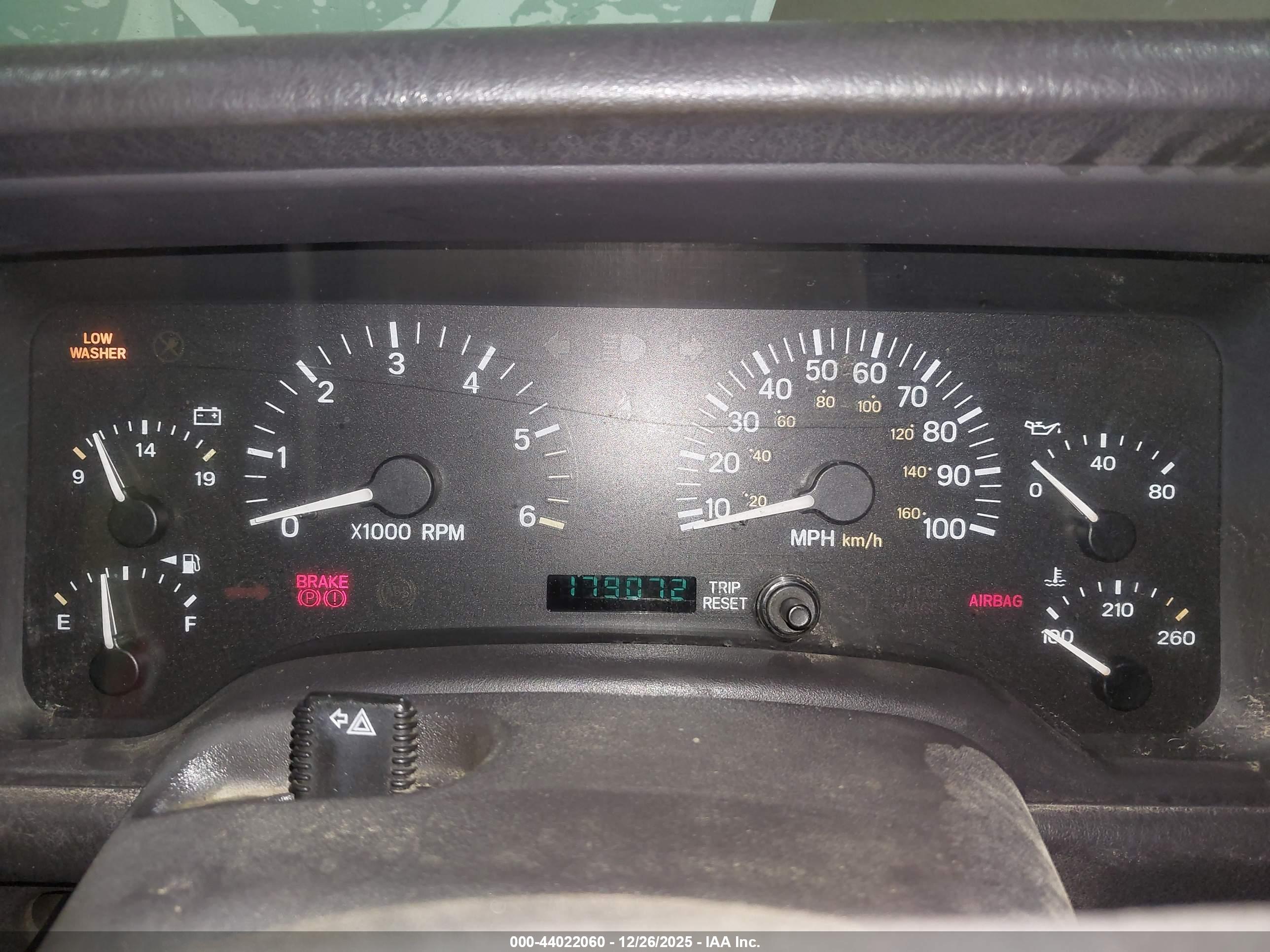 JEEP CHEROKEE image 7